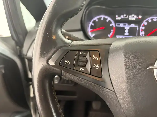 Opel Corsa view 9