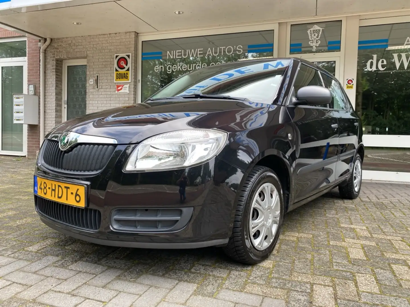 Skoda Fabia 1.2-12V Plus Zwart - 1