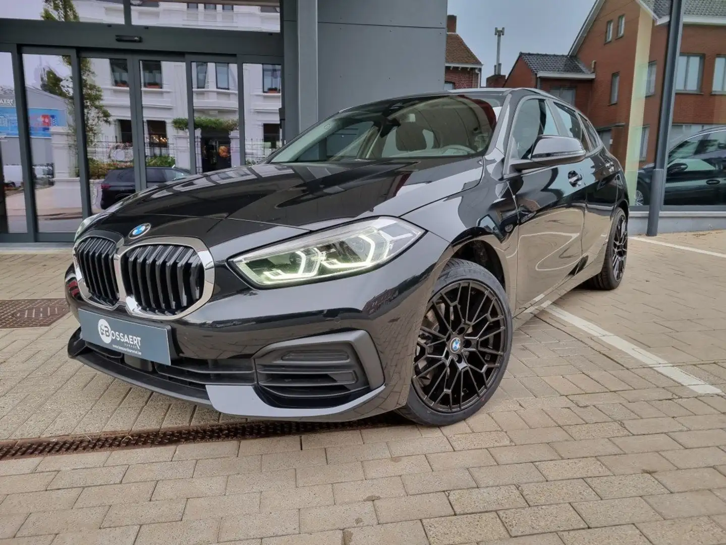 BMW 116 116iA OPF Zwart - 2