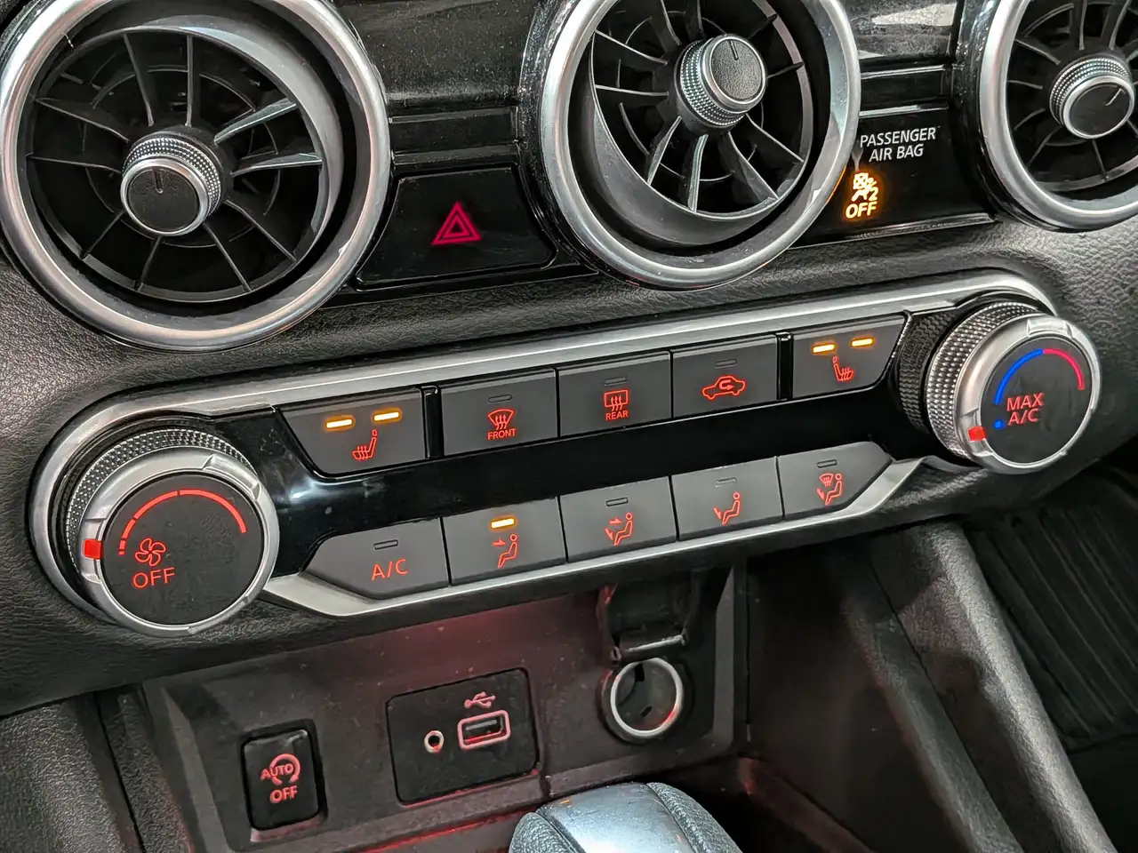 Nissan Sentra снимка Nissan Sentra