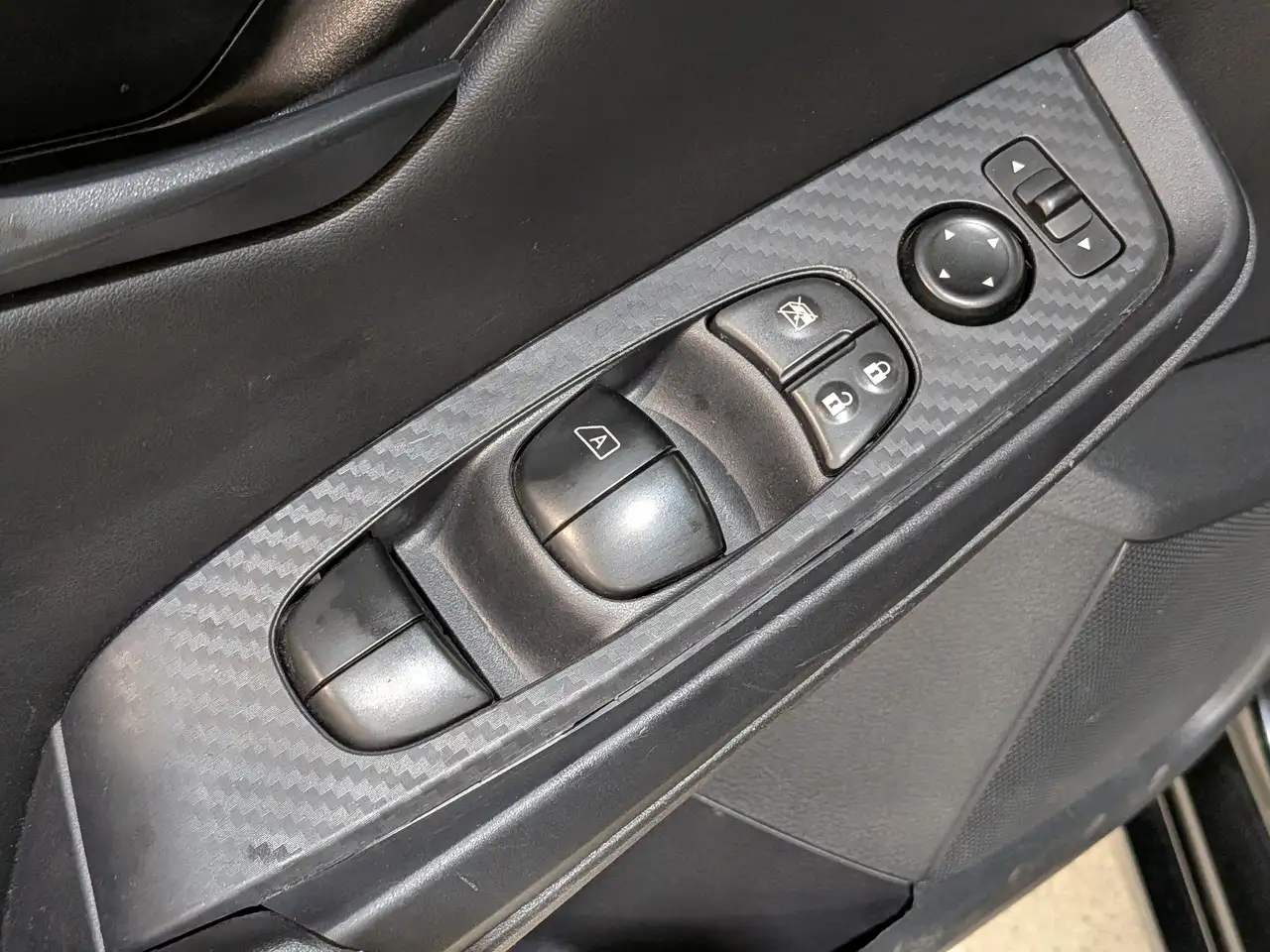 Nissan Sentra снимка Nissan Sentra