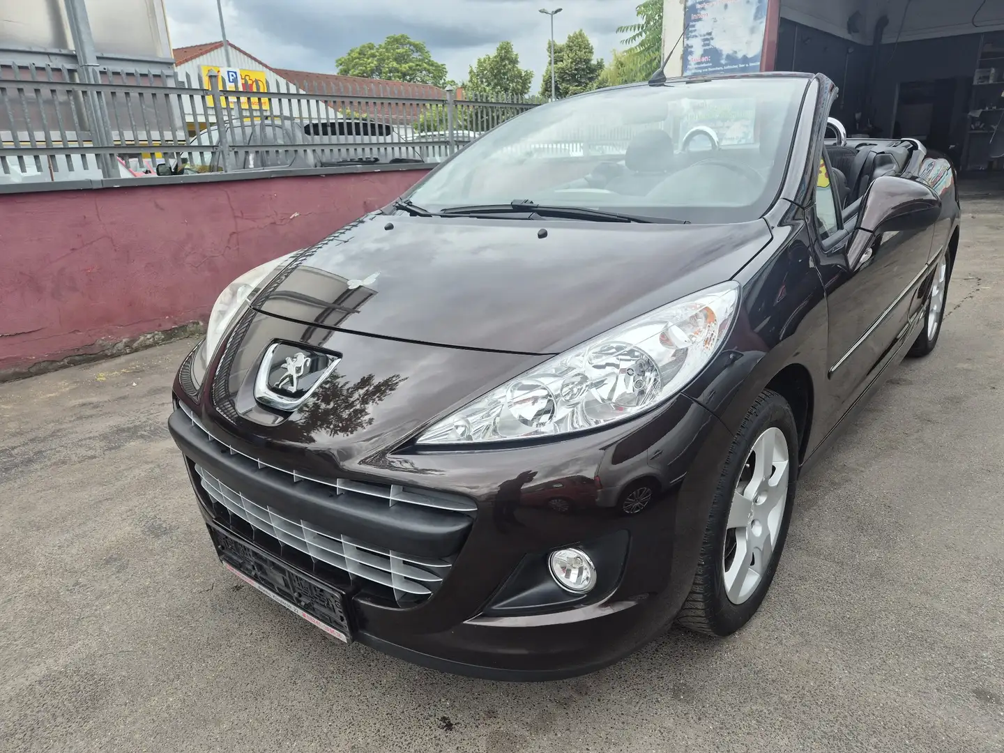 Peugeot 207 CC 120 VTi Bruin - 1