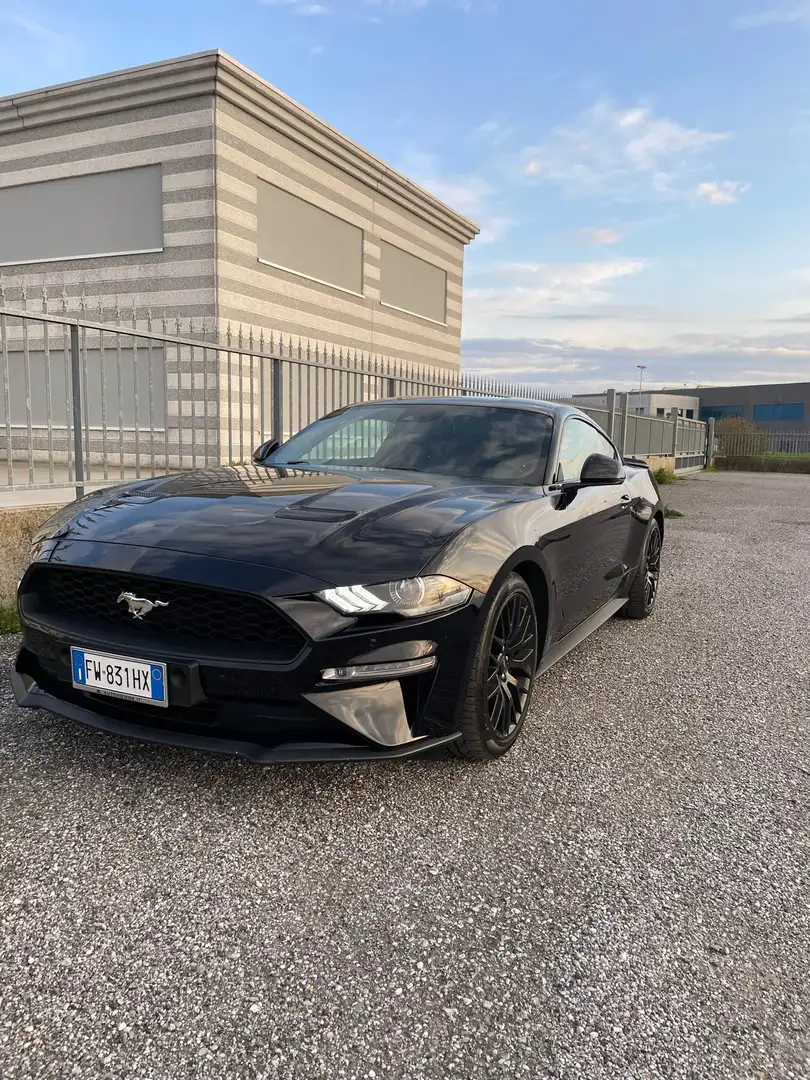 Ford Mustang Fastback 2.3 ecoboost 290cv my19 Nero - 1