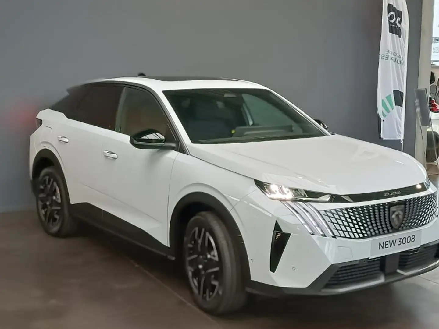 Peugeot 3008 Allure Hybrid MHEV Blanc - 2