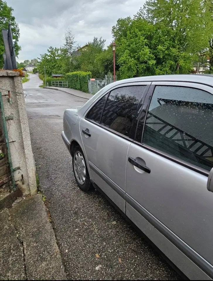 Mercedes-Benz E 200 Classic CDI, foto 9