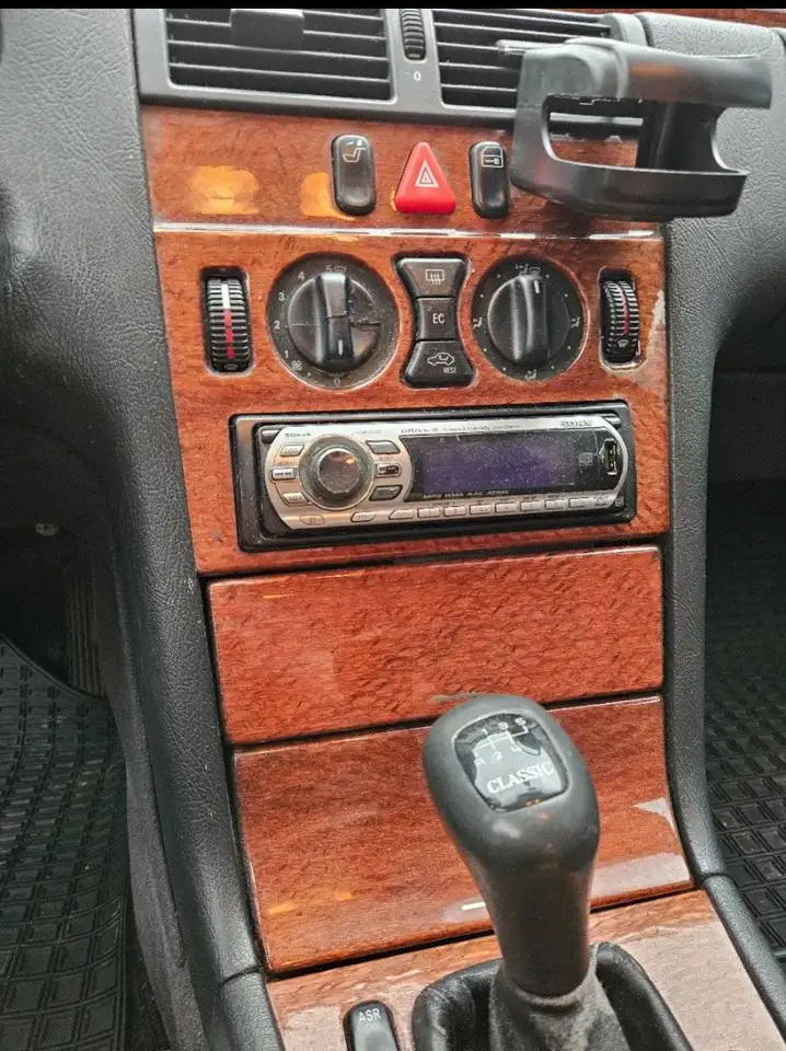 Mercedes-Benz E 200 Classic CDI, foto 5