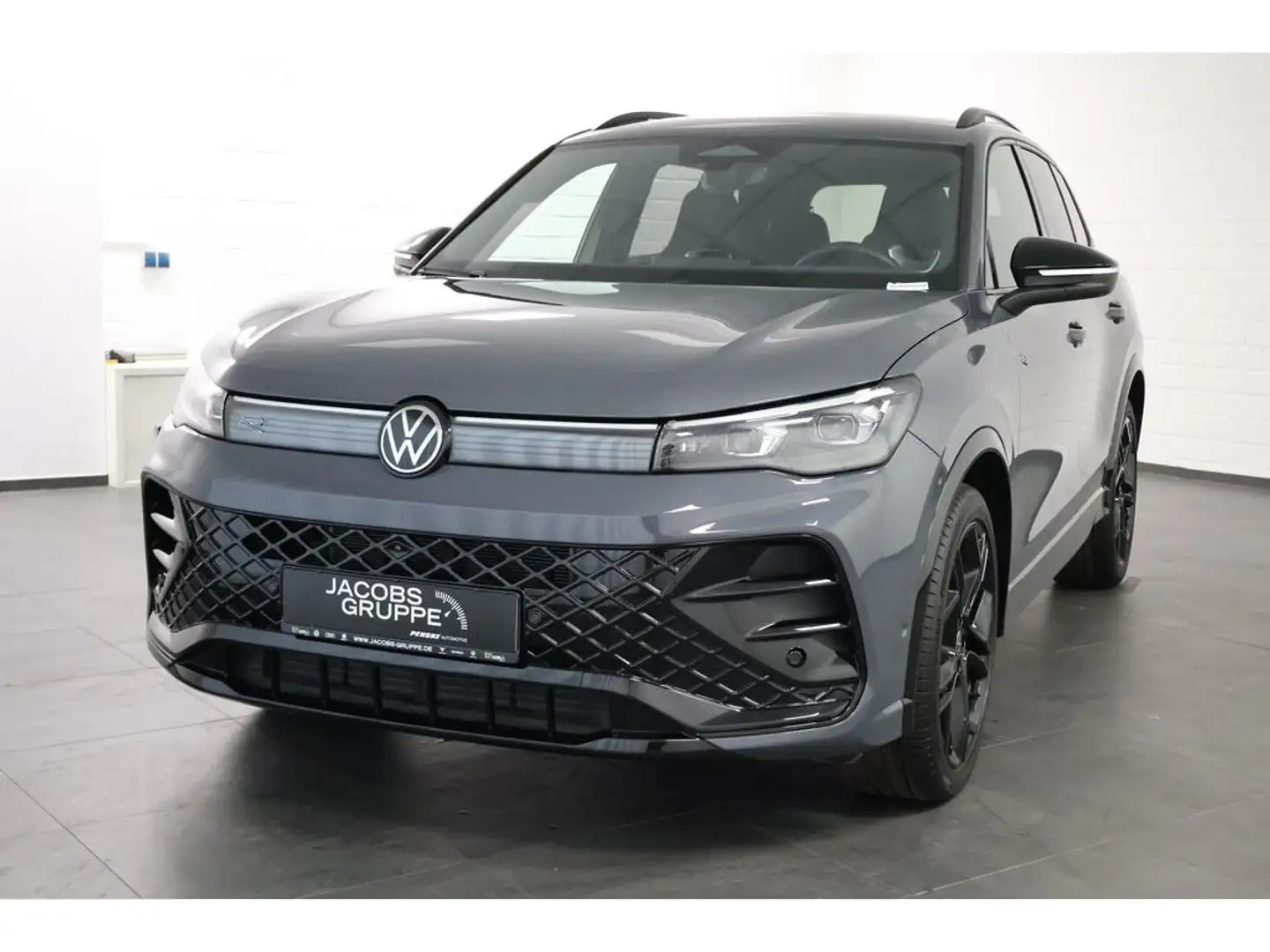 Volkswagen Tiguan 2.0 TDI R-Line "Black Style" DSG,Navi, Gris - 2