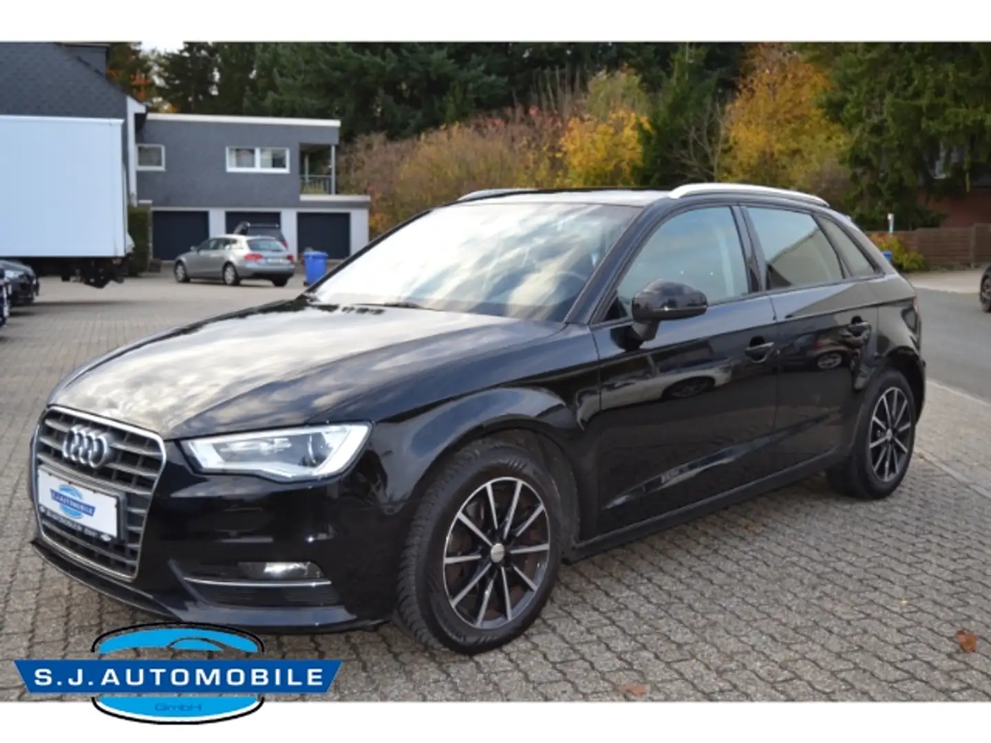 Audi A3 Sportback Attraction ,Export Negro - 2