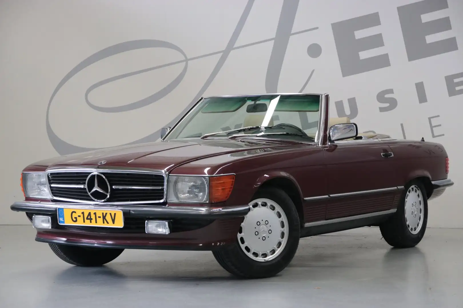 Mercedes-Benz SL 560 /Hardtop Rot - 1