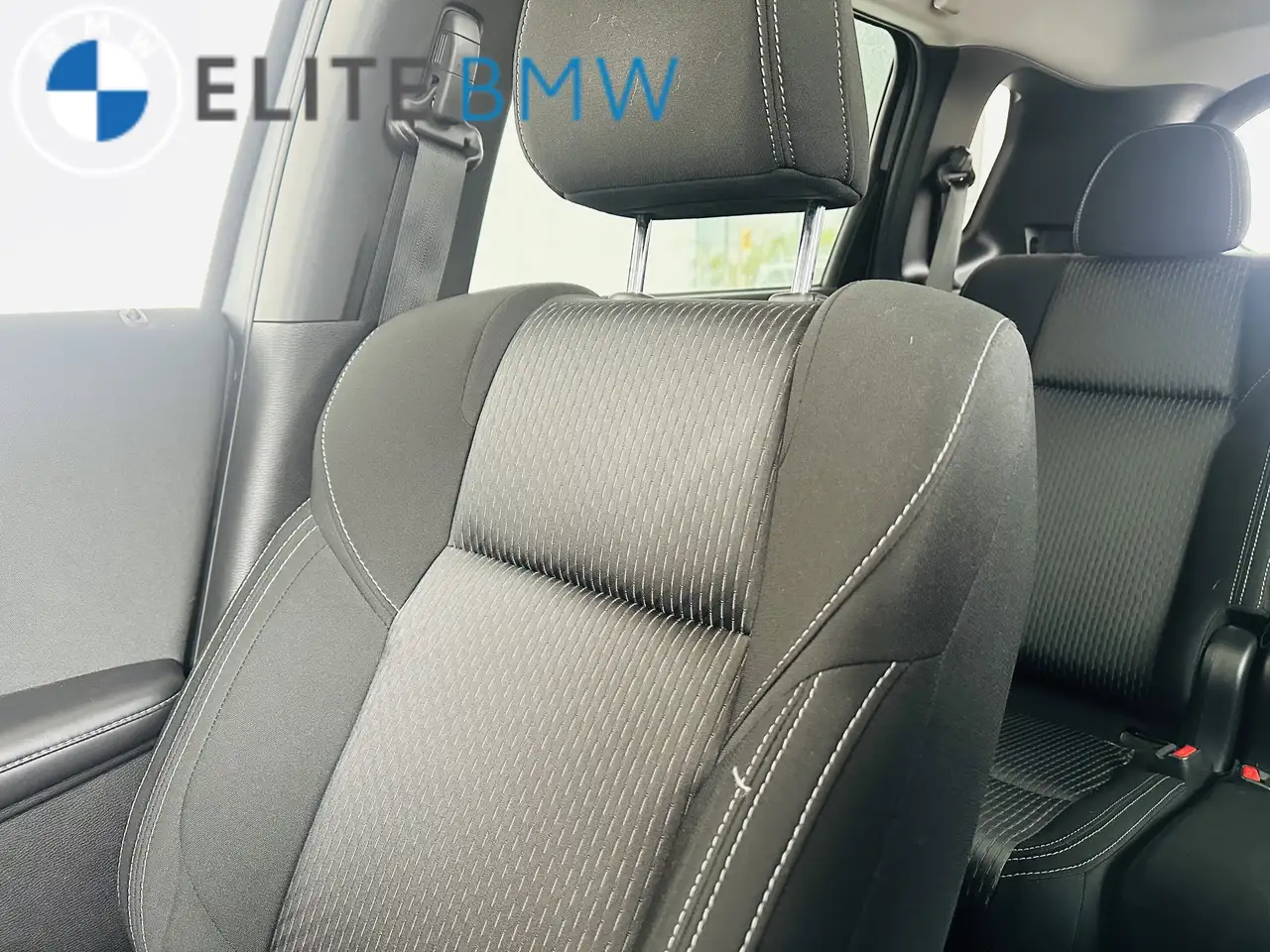 Mitsubishi Outlander снимка Mitsubishi Outlander