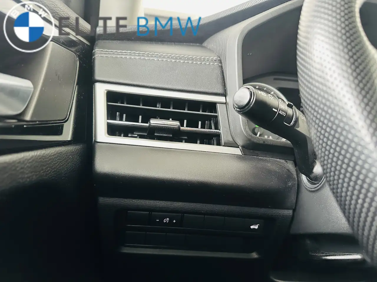 Mitsubishi Outlander снимка Mitsubishi Outlander