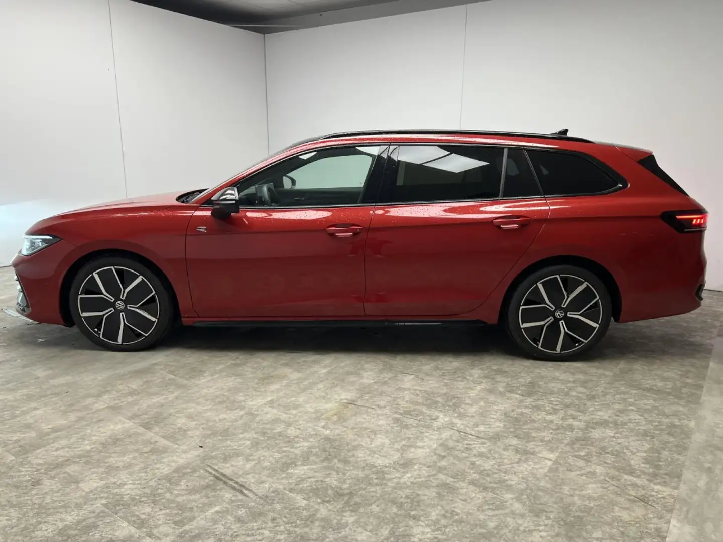 Volkswagen Passat Variant 2.0 TDI DSG R-Line Signature Klima Leder Schwarz - 2