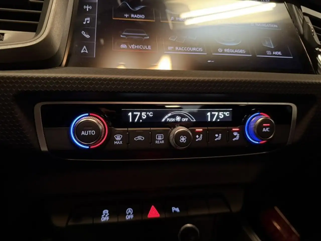 Audi A1 1.0TFSi 95cv *NAVI*CLIM*CAPTEURS AV/AR*, миниатюра 24