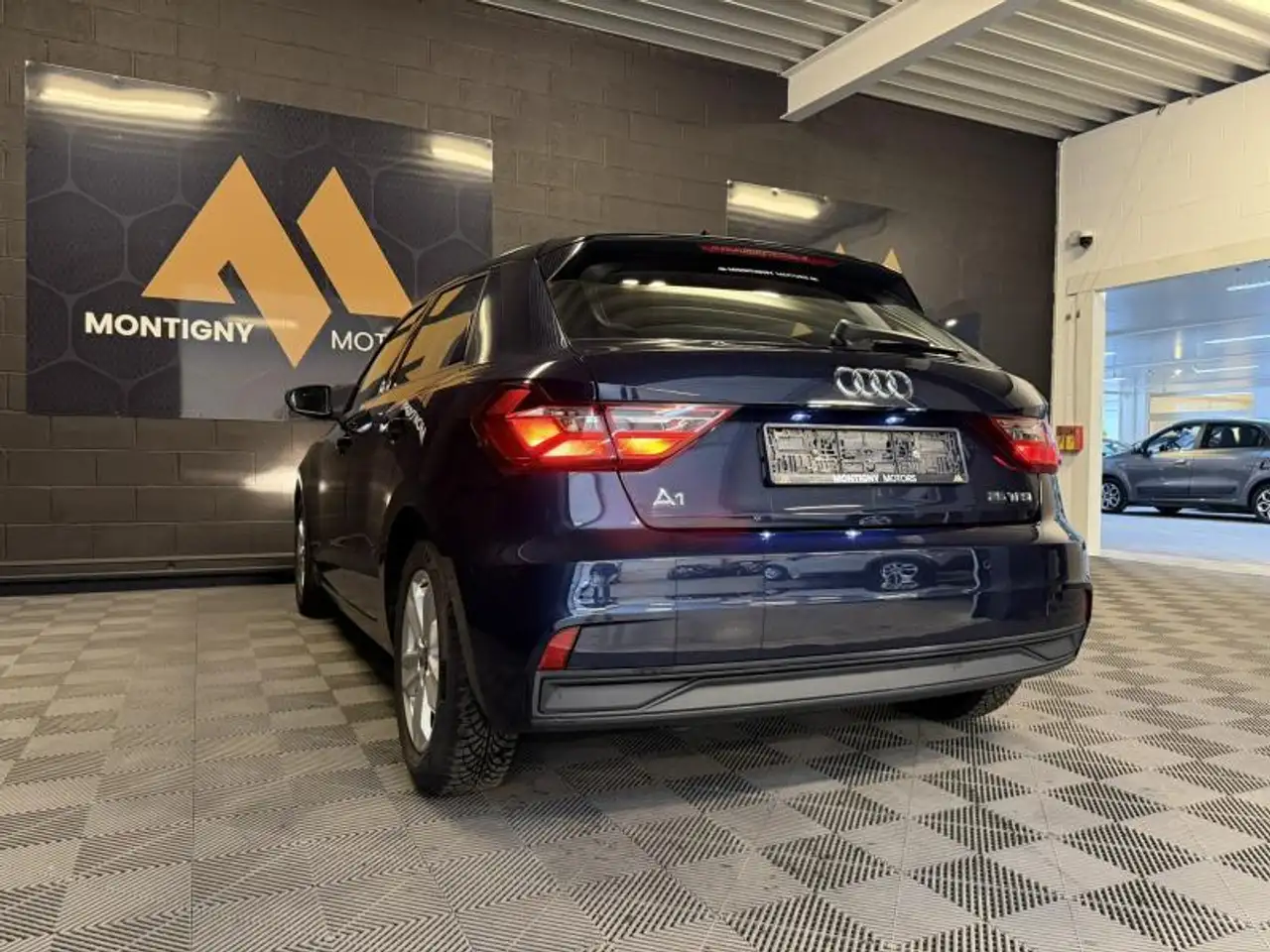 Audi A1 1.0TFSi 95cv *NAVI*CLIM*CAPTEURS AV/AR*, миниатюра 6