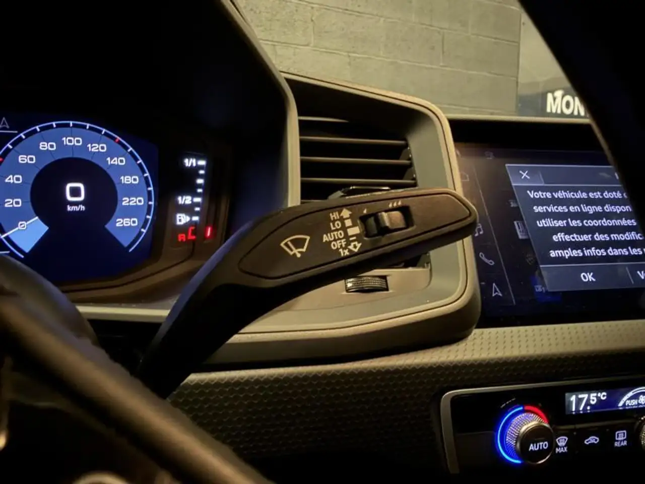 Audi A1 1.0TFSi 95cv *NAVI*CLIM*CAPTEURS AV/AR*, миниатюра 15