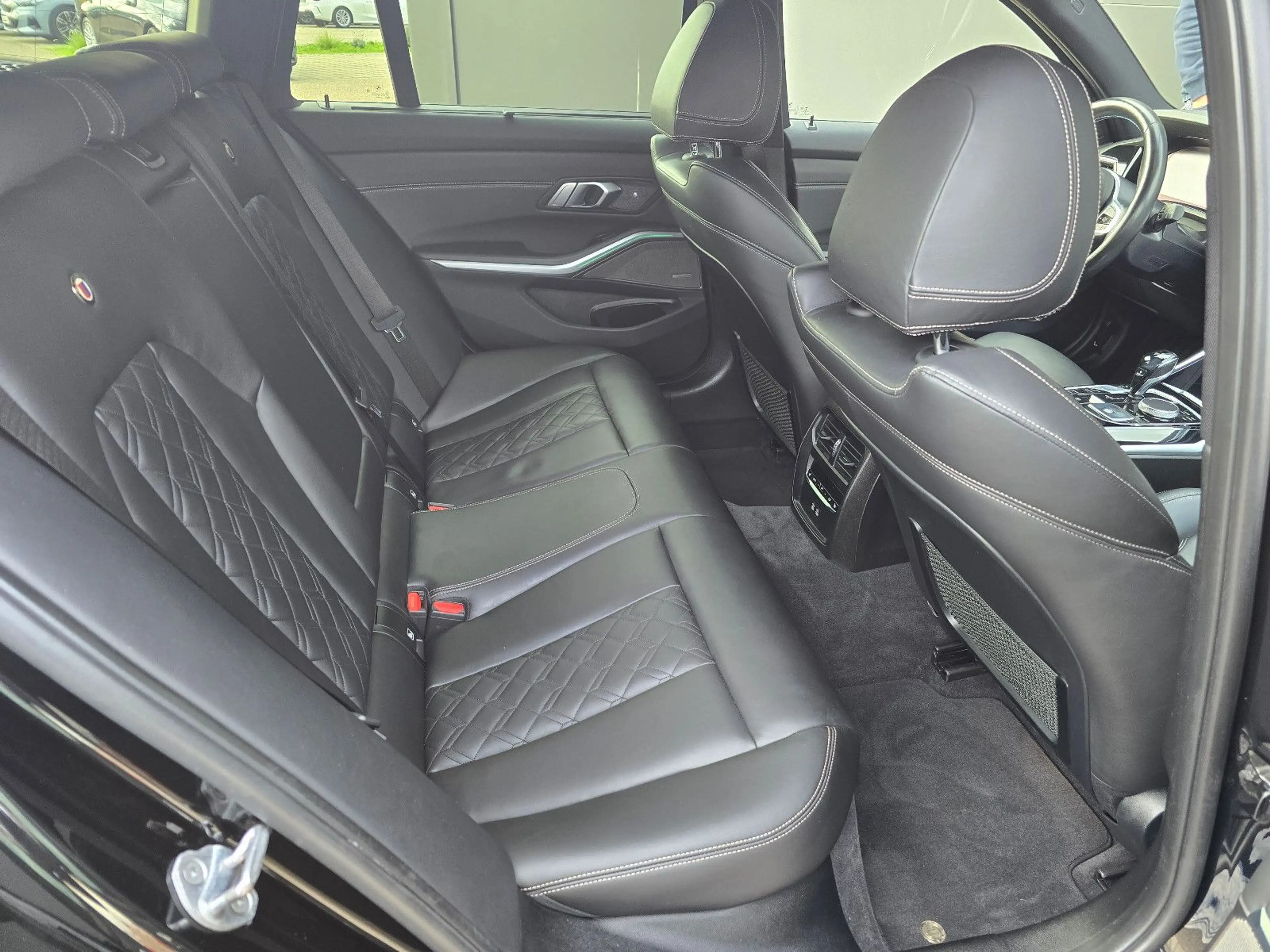 Alpina D3 S 3.0 Allrad Touring*Panorama*AHK*HUD*ACC* — photo 10