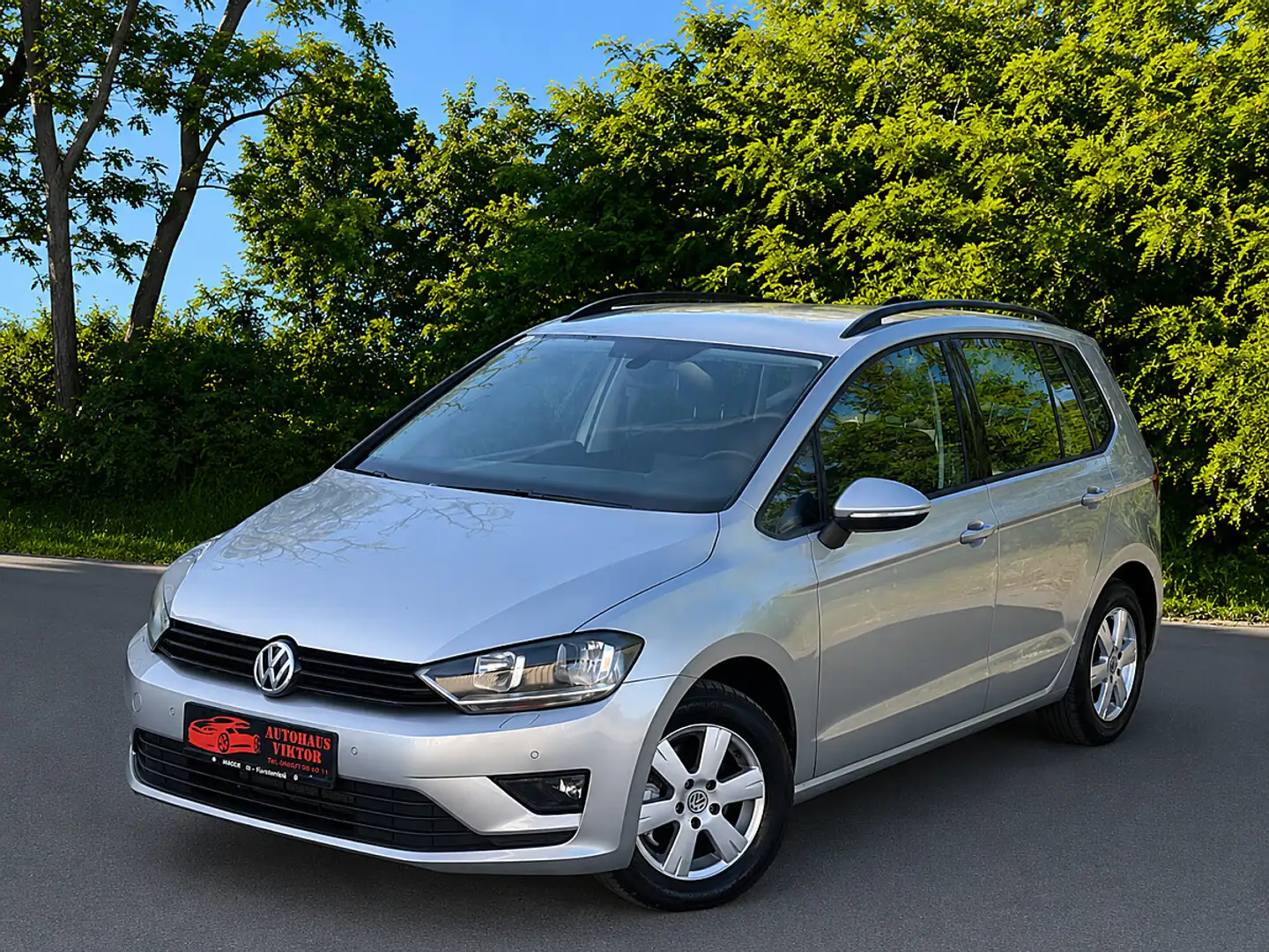 Volkswagen Golf Sportsvan Trendline BMT 1,2 TSI*GARANTIE,SERVICE GEPFLEGT* Silber - 2