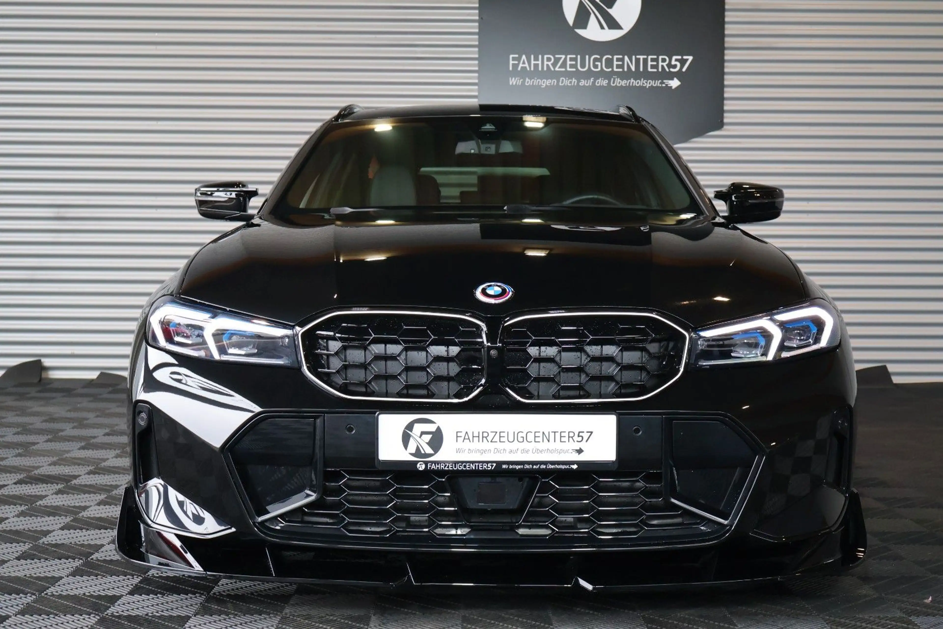 BMW 330 d xDrive Touring LCI HUD/360°/ACC/TOTWINKEL — photo 4