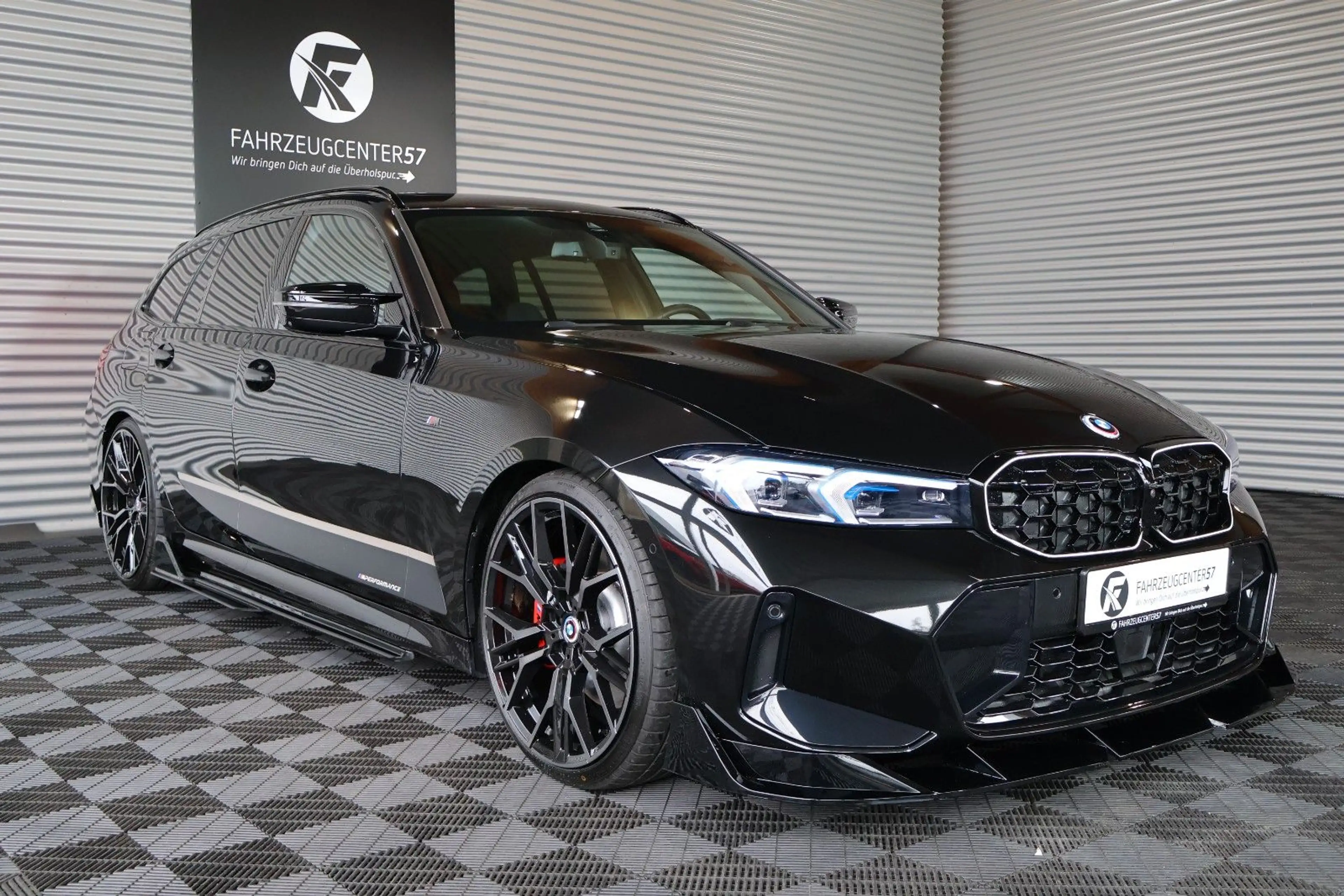 BMW 330 d xDrive Touring LCI HUD/360°/ACC/TOTWINKEL — photo 5