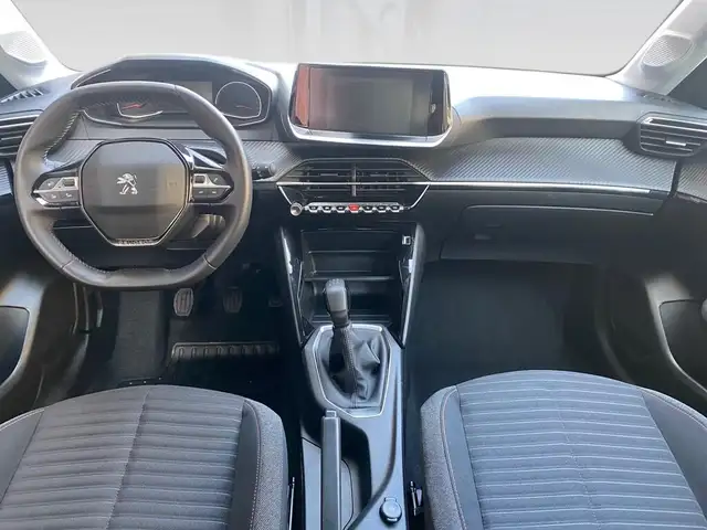 Peugeot 208 view 6