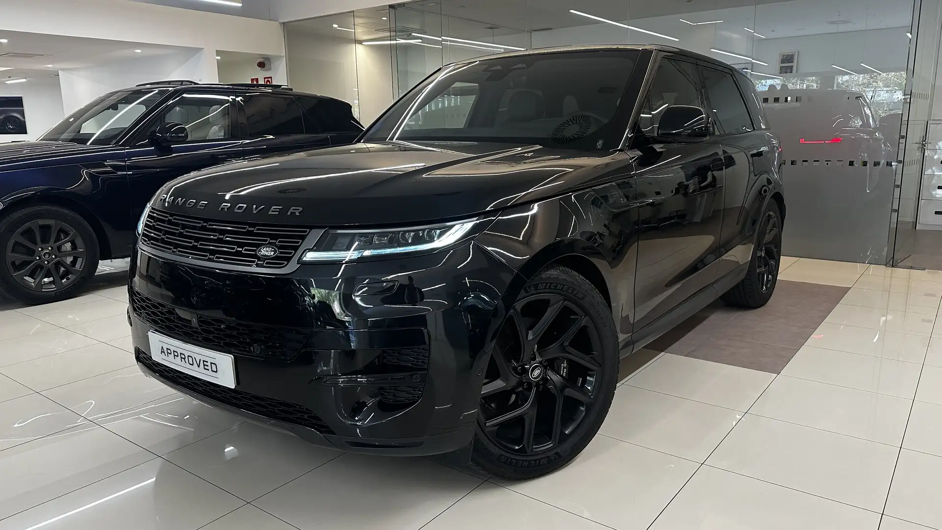 Land Rover Range Rover Sport 3.0 i6 PHEV SE 460 Noir - 1