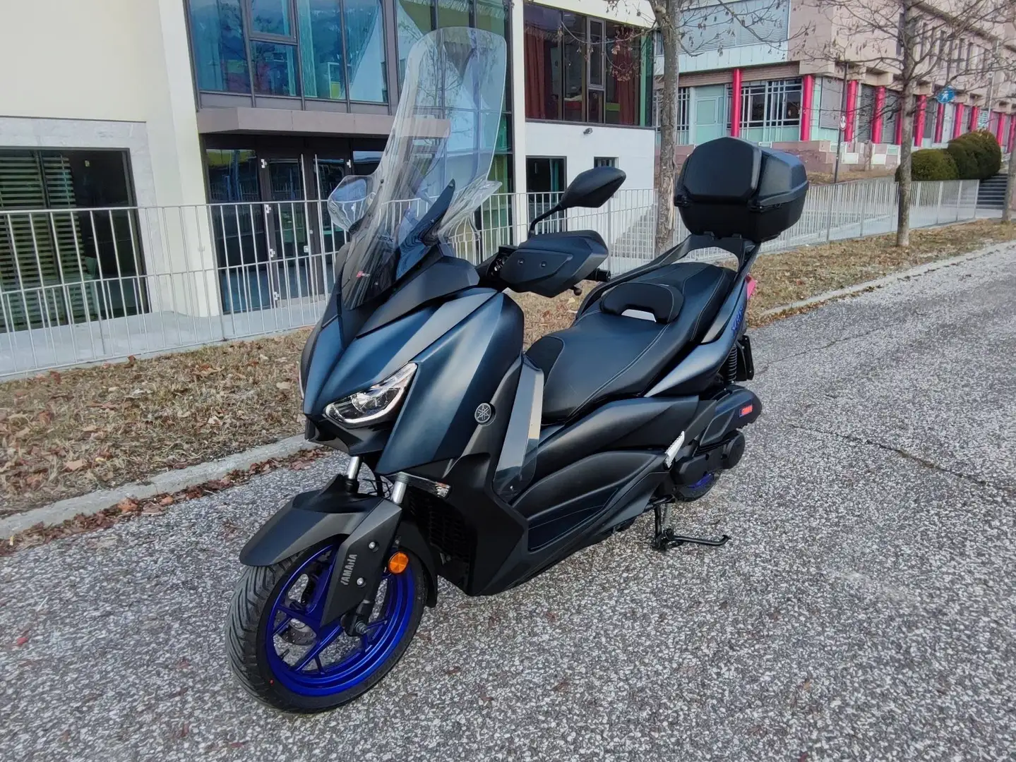 Yamaha X-Max 125 Blu/Azzurro - 2