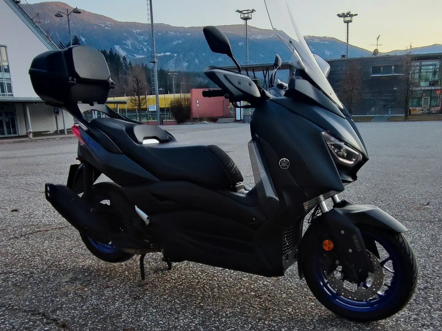 Yamaha X-Max 125 Blu/Azzurro - 1