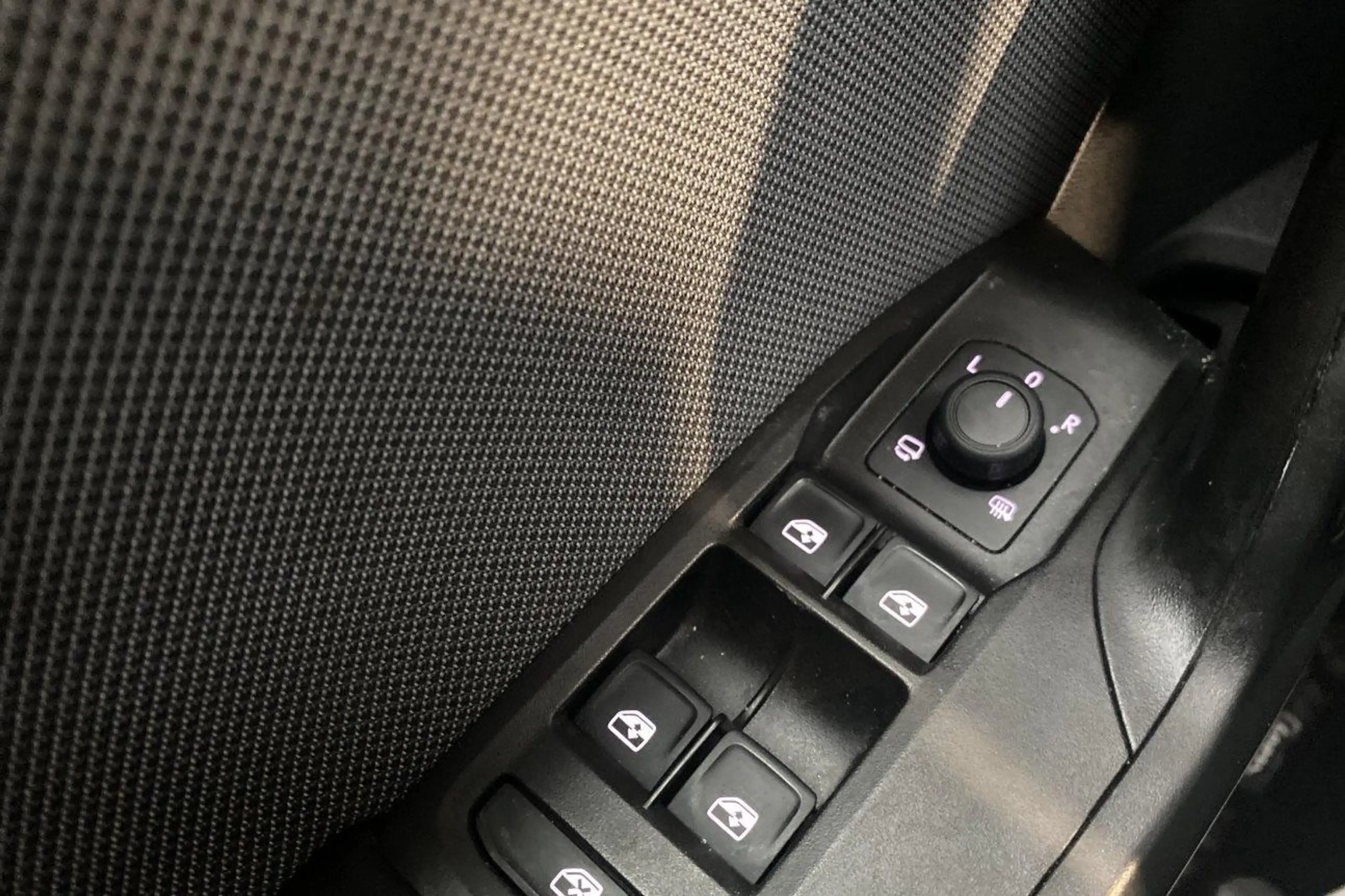 SEAT Leon Style ST 1.0 TSI DSG — photo 15
