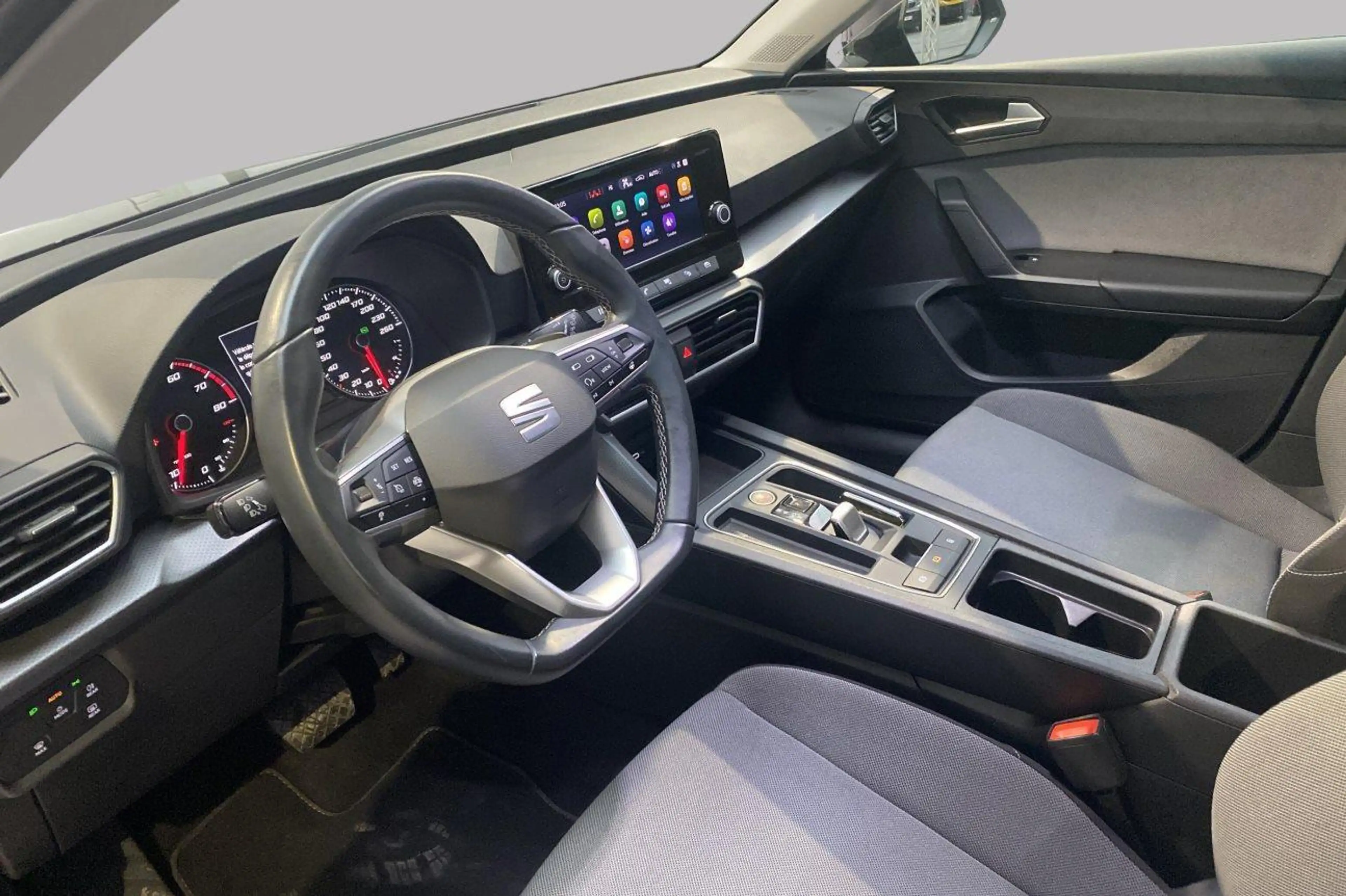 SEAT Leon Style ST 1.0 TSI DSG — photo 7