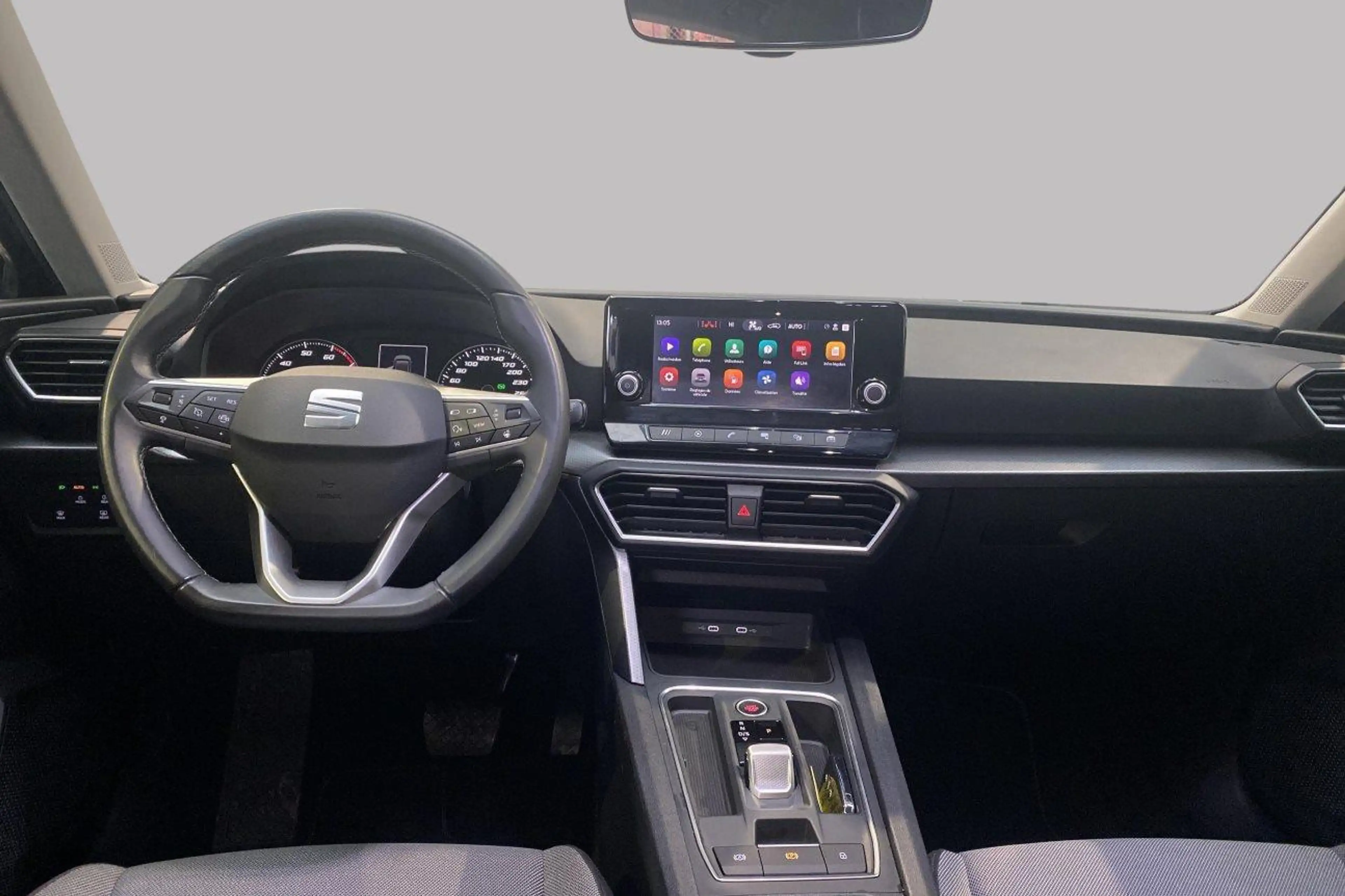 SEAT Leon Style ST 1.0 TSI DSG — photo 9