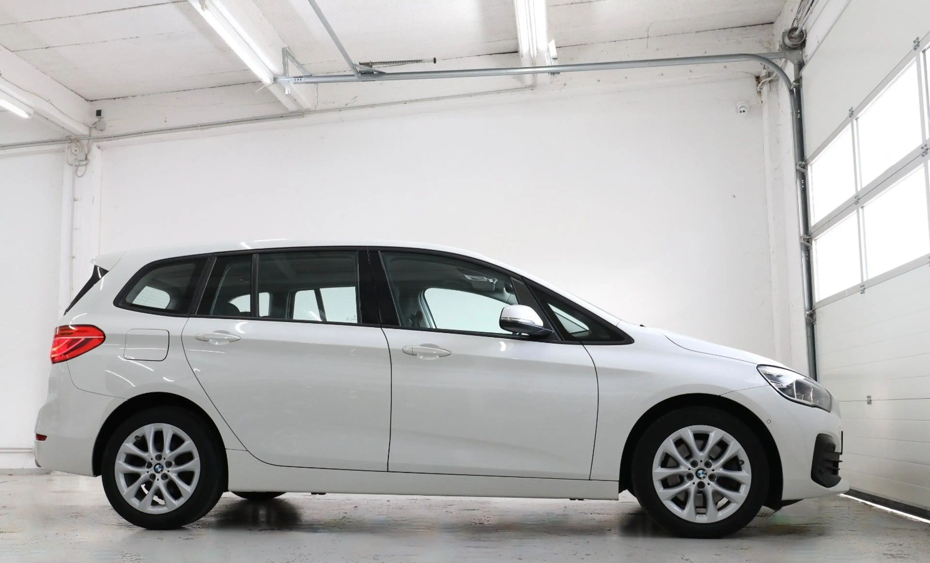 BMW 218 218d Aut Sport Navi Driving A. Sitzh. LED DAB 1H — photo 3
