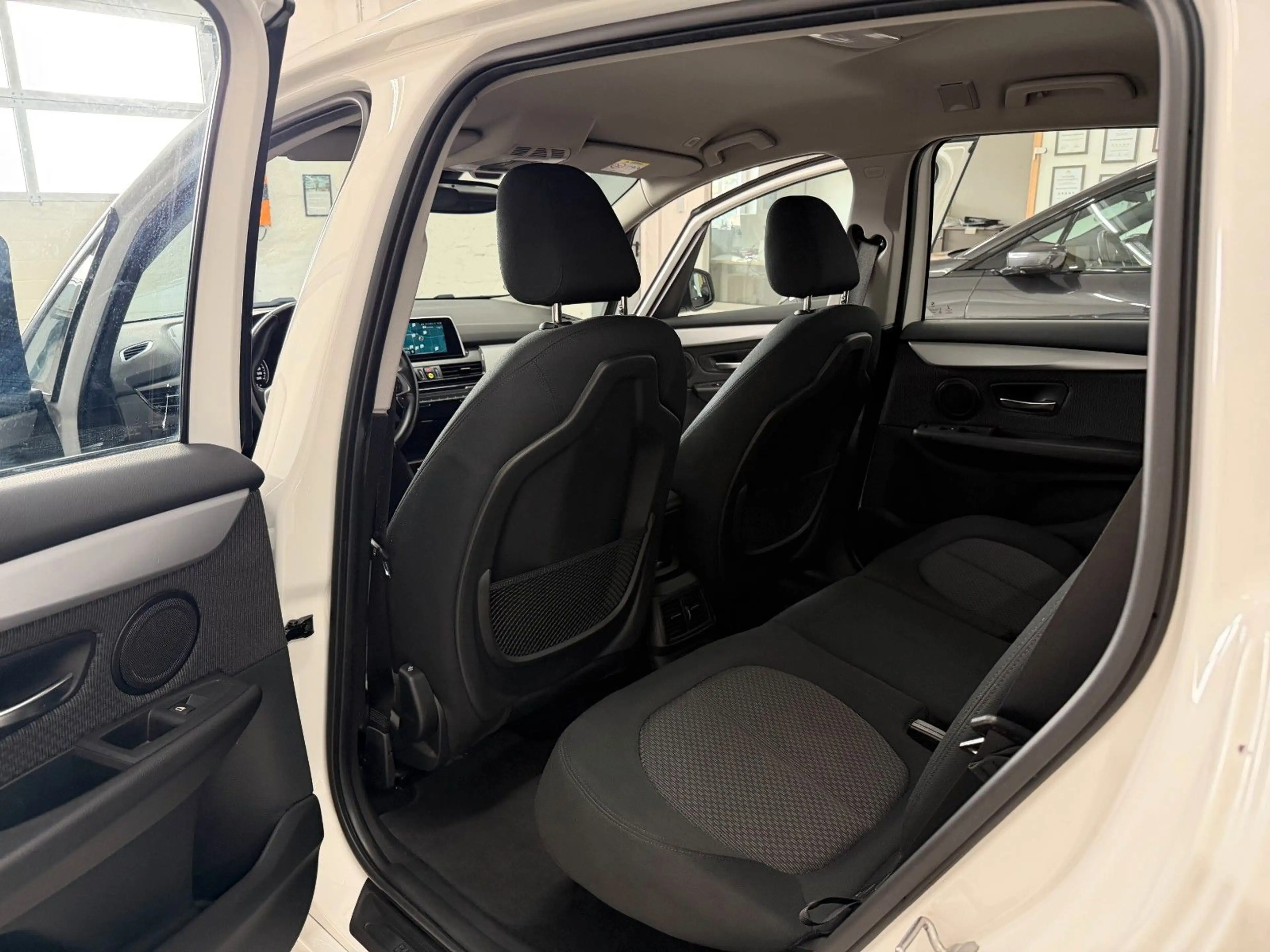 BMW 218 218d Aut Sport Navi Driving A. Sitzh. LED DAB 1H — photo 13