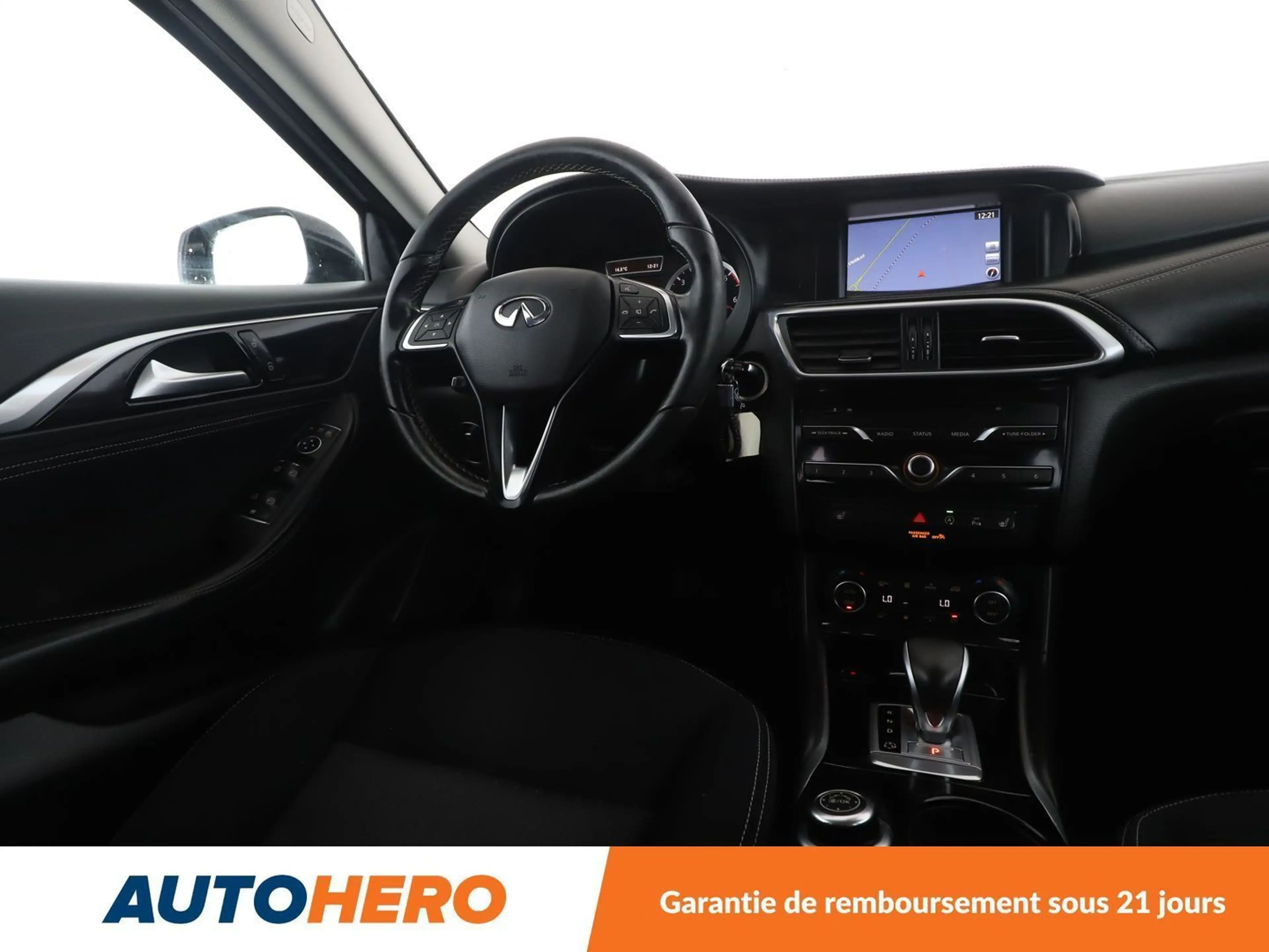Infiniti QX30 2.2d AWD Premium DCT — photo 10