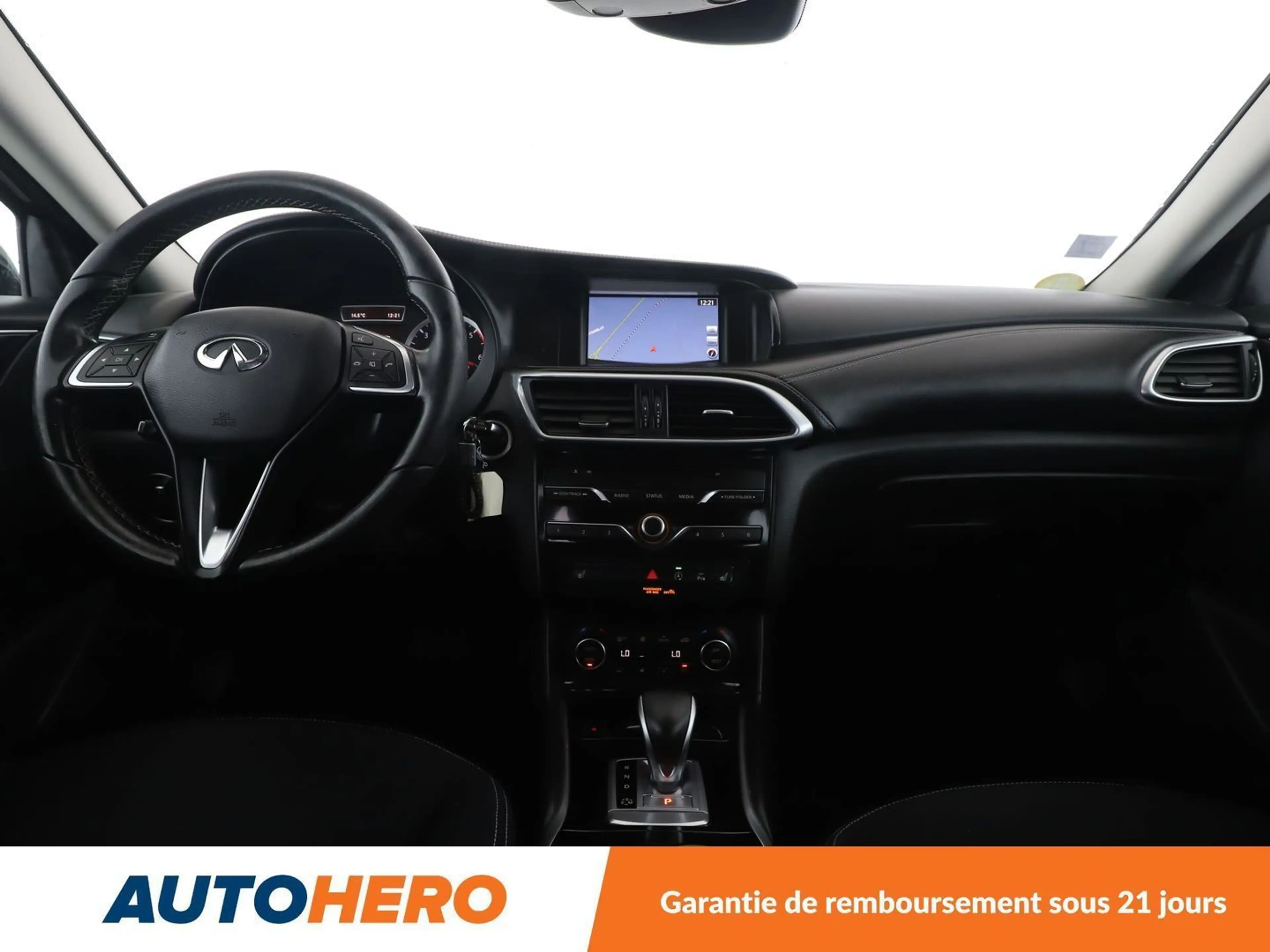 Infiniti QX30 2.2d AWD Premium DCT — photo 9