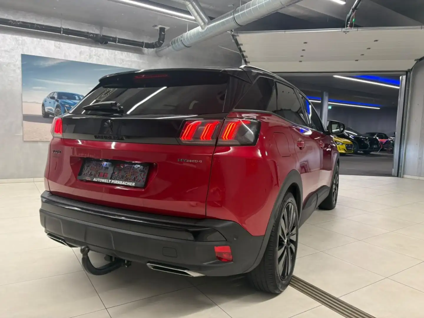 Peugeot 3008 HYB GT PACK 300 EAT8 Rot - 2