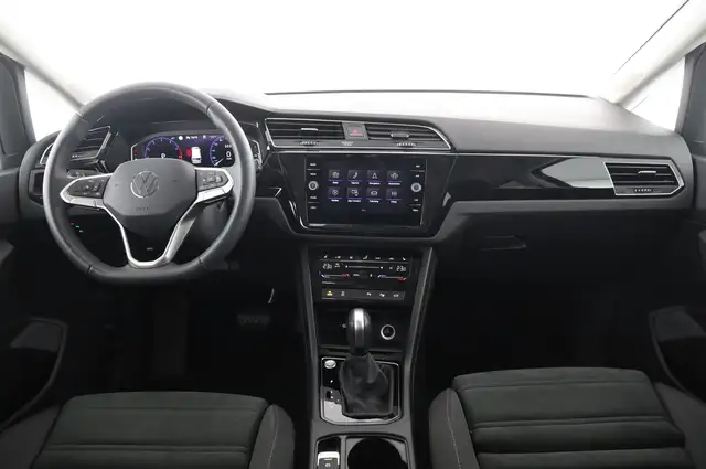 Volkswagen Touran view 15