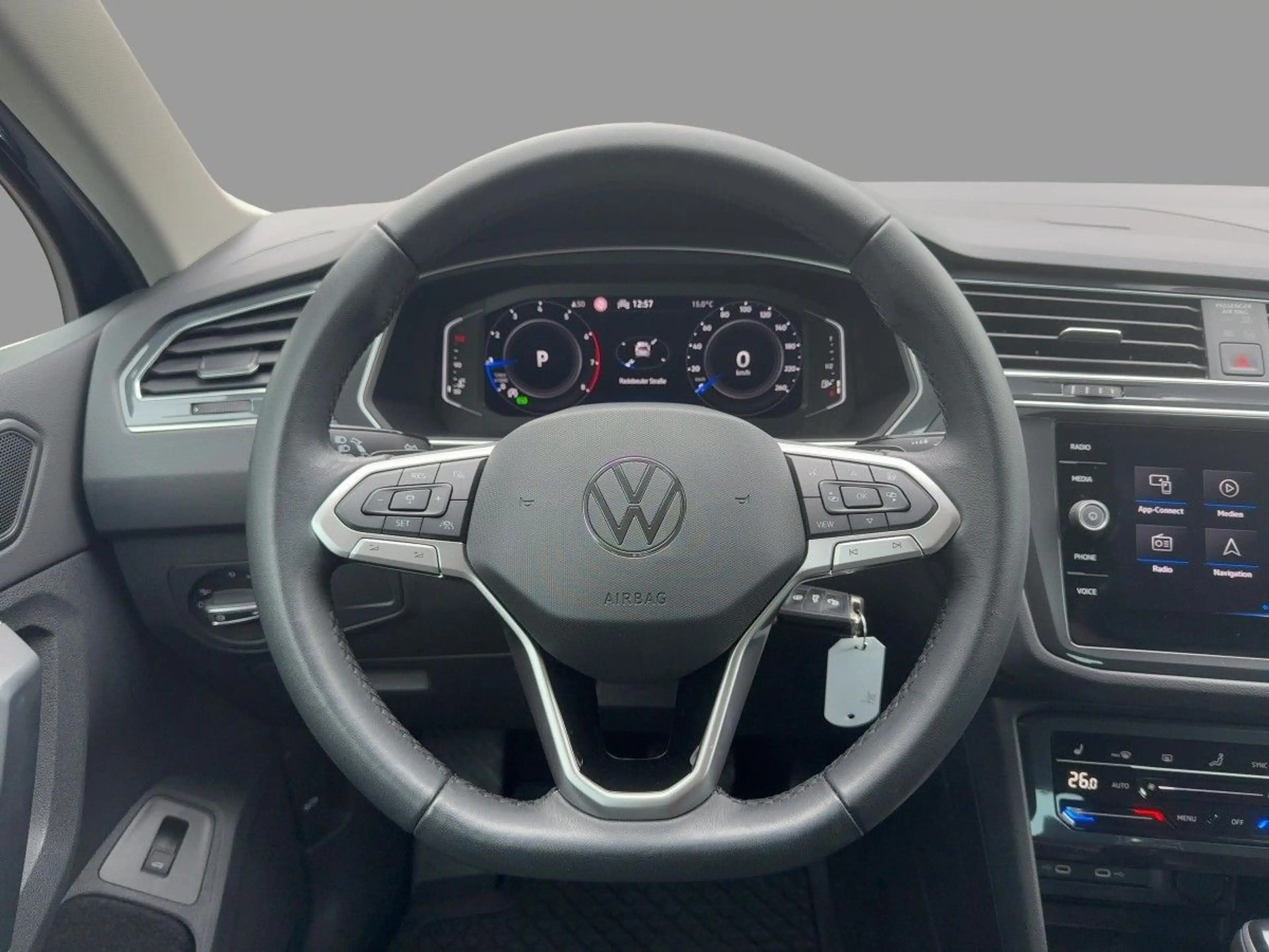 Volkswagen Tiguan 1.5 TSI DSG Elegance Navi LED SHZ ACC PDC — photo 12