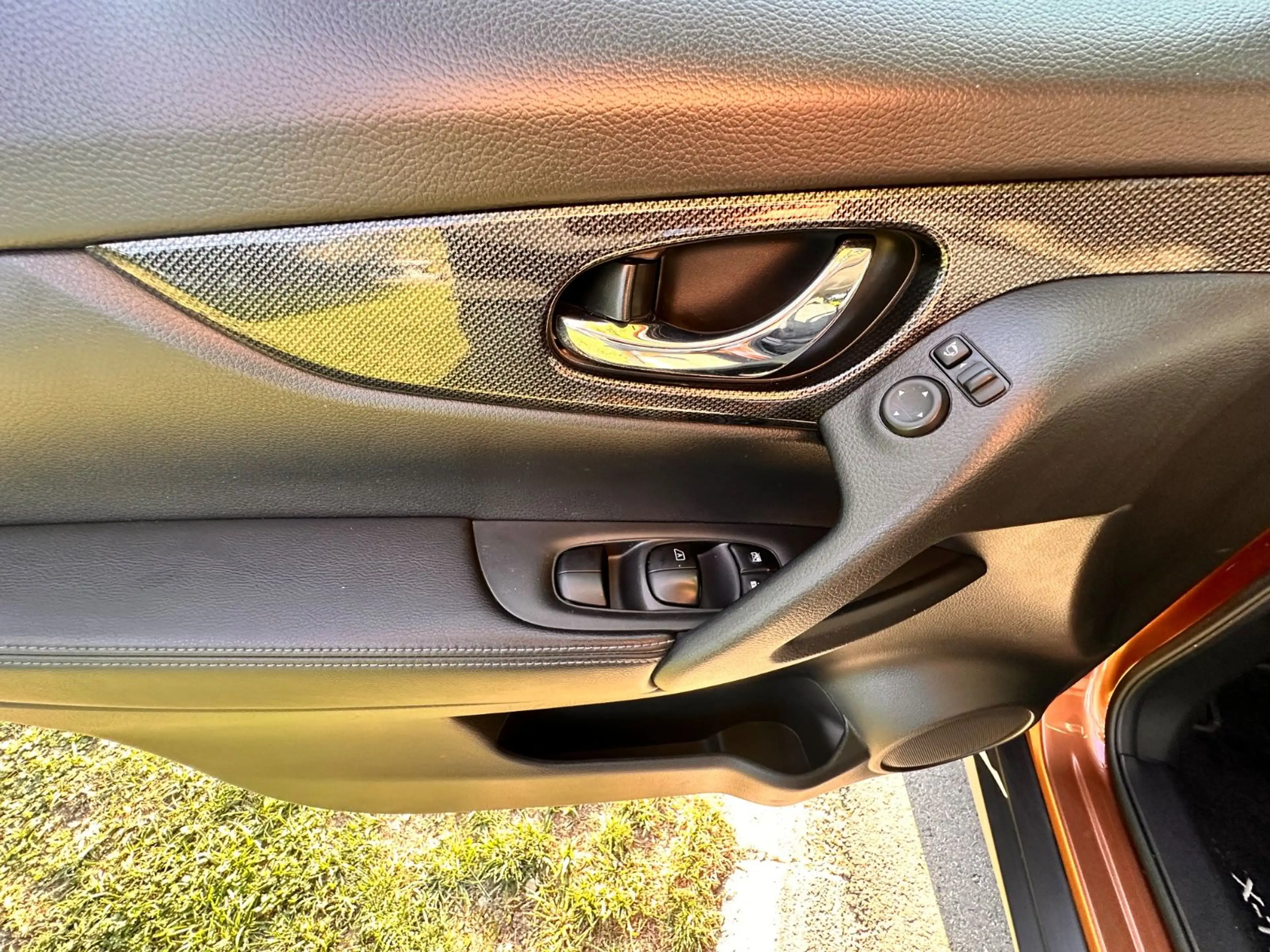 Nissan X-Trail N-Vision 4x4 — photo 9