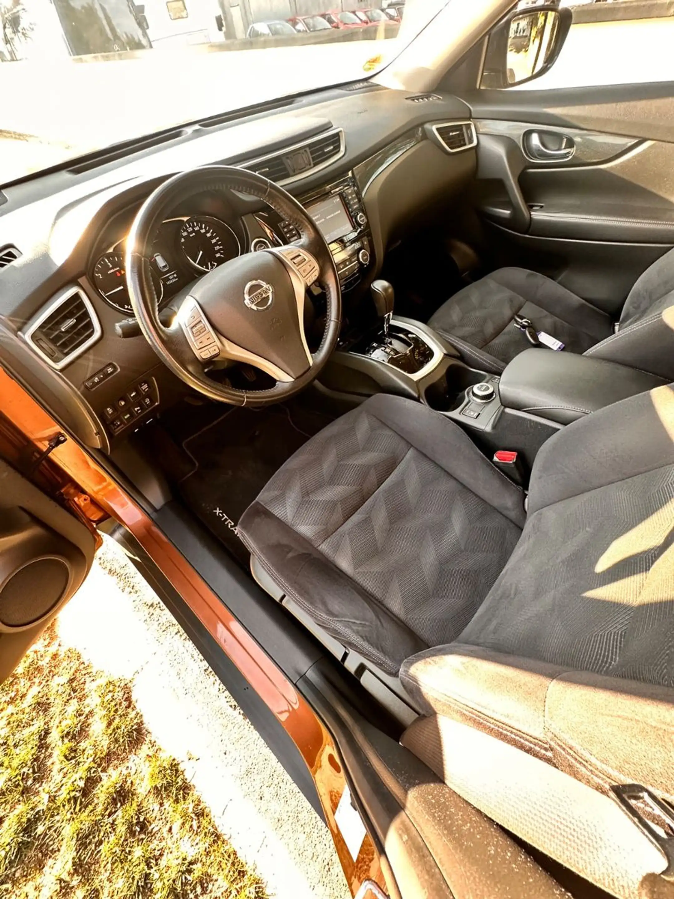 Nissan X-Trail N-Vision 4x4 — photo 8