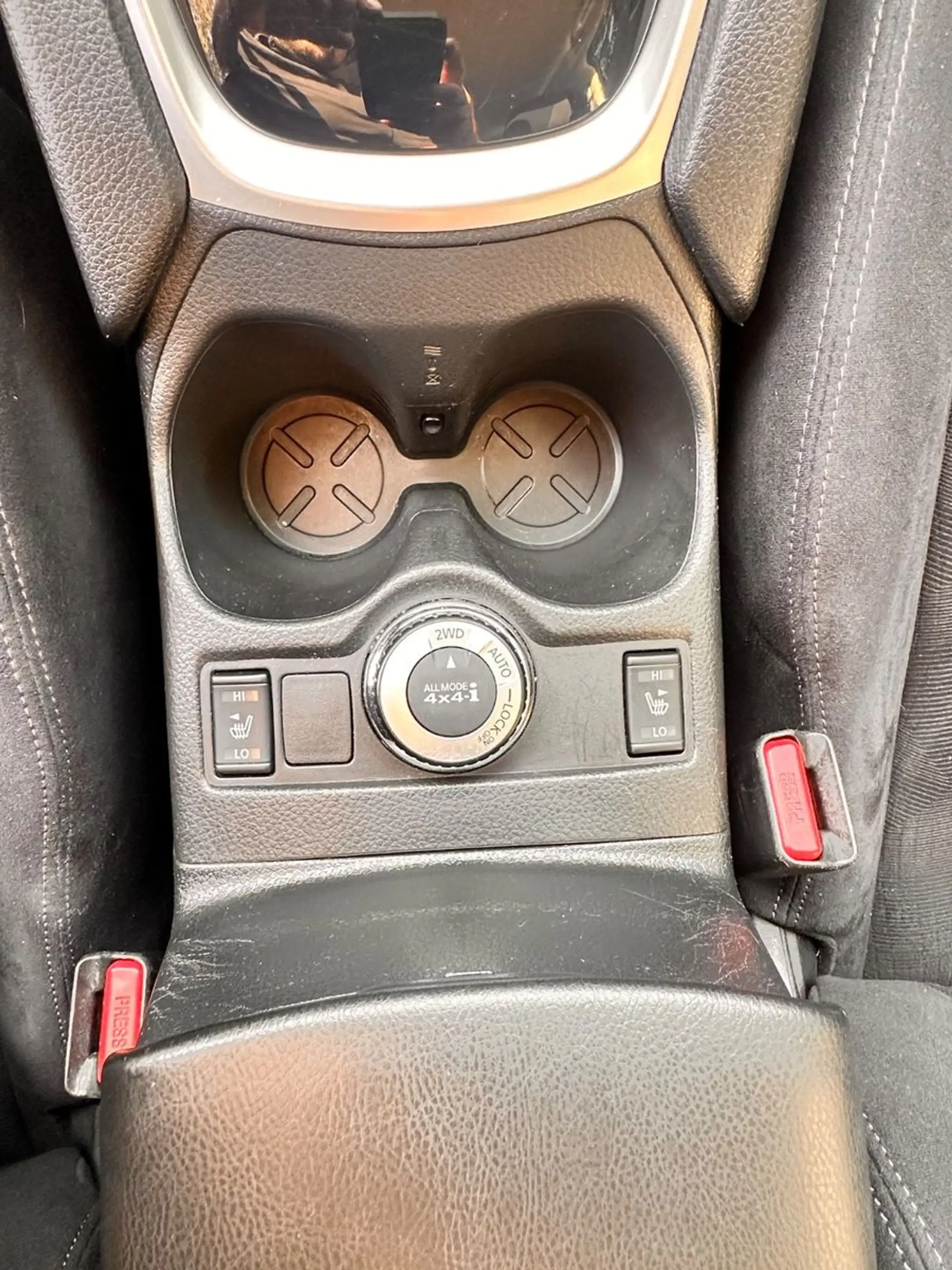Nissan X-Trail N-Vision 4x4 — photo 14