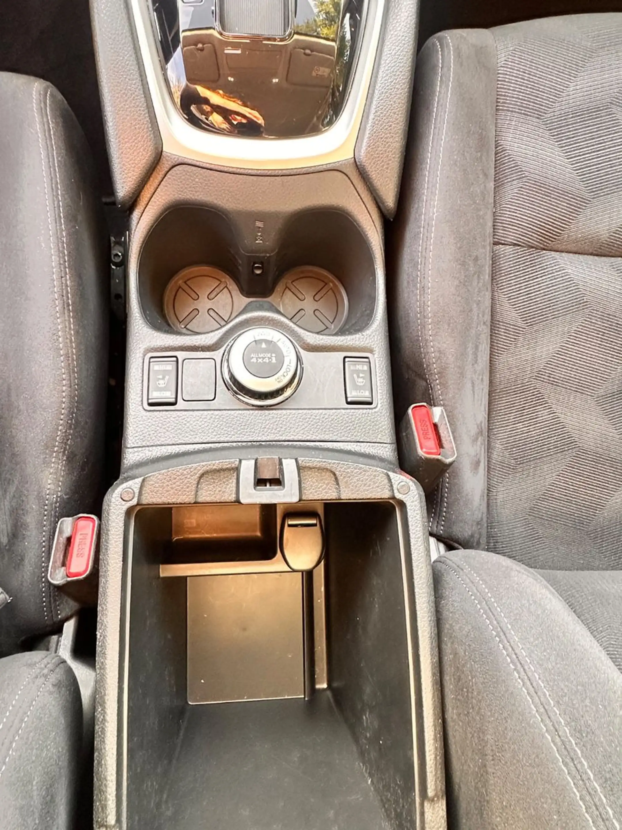 Nissan X-Trail N-Vision 4x4 — photo 15