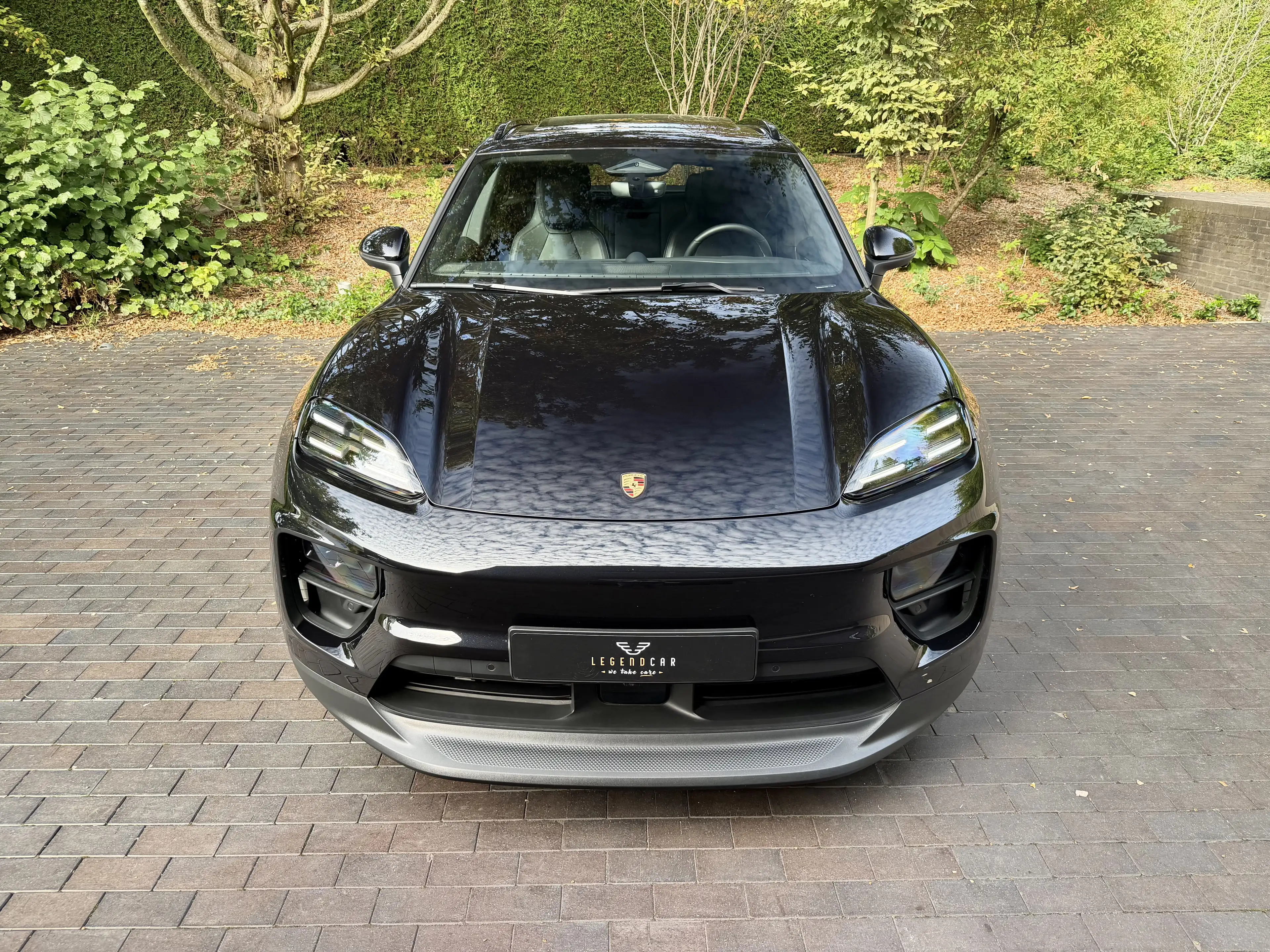 Porsche Macan 4 EV/BOSE/Pano/Sport Chrono/22"/Surround/Innodrive/Top! — photo 9