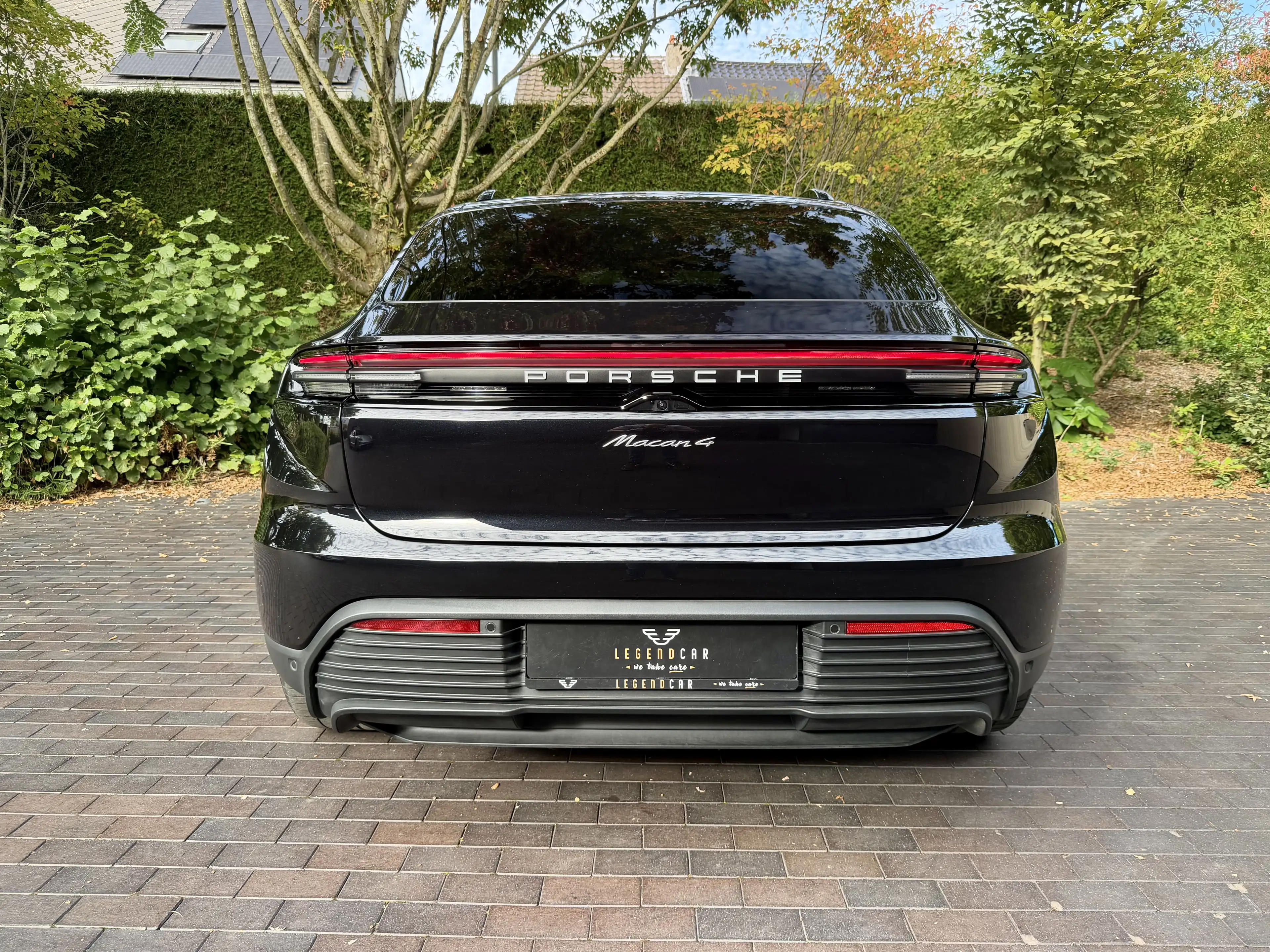 Porsche Macan 4 EV/BOSE/Pano/Sport Chrono/22"/Surround/Innodrive/Top! — photo 10