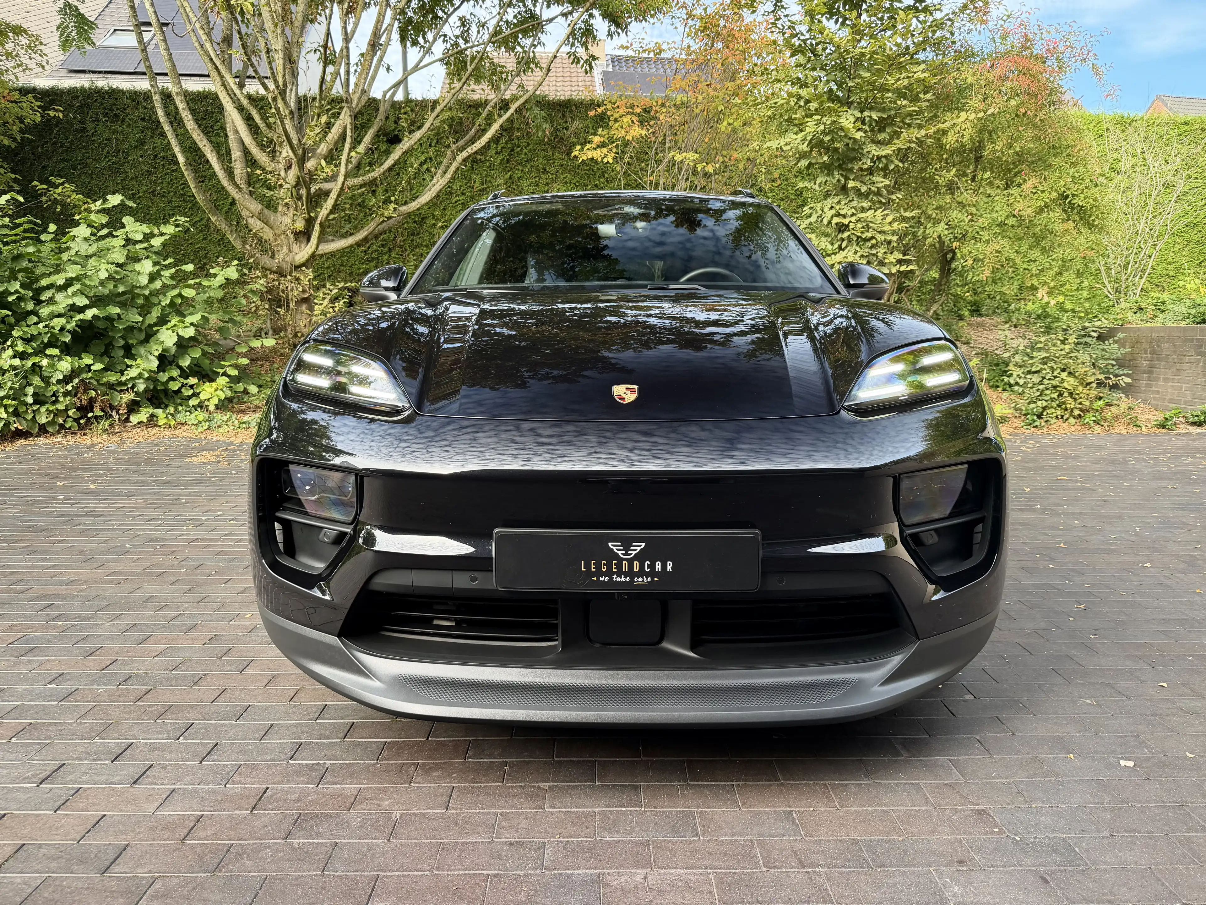 Porsche Macan 4 EV/BOSE/Pano/Sport Chrono/22"/Surround/Innodrive/Top! — photo 8