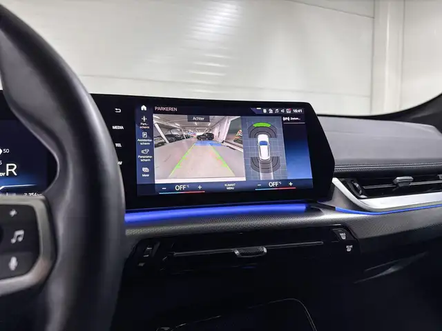 BMW Ix1 view 14