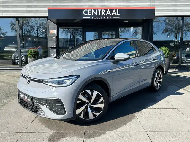 Volkswagen ID.5 Pro 77 kWh| Camera| Carplay| Stoelverwarming| ACC|