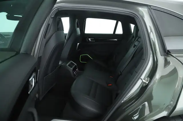 Porsche Panamera 4 E-Hybrid Sport Turismo SPORTDESIGN Ansicht 10