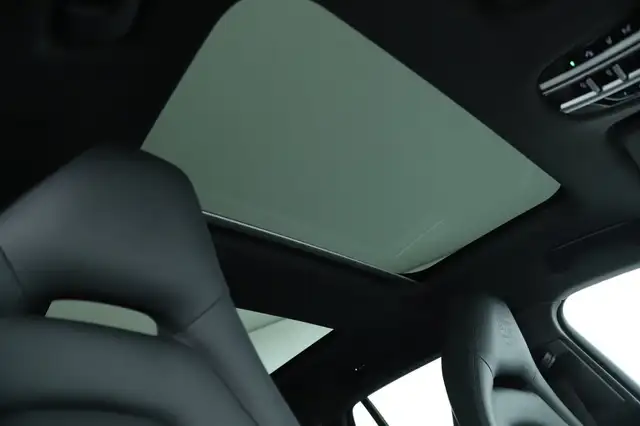 Porsche Panamera 4 E-Hybrid Sport Turismo SPORTDESIGN Ansicht 23