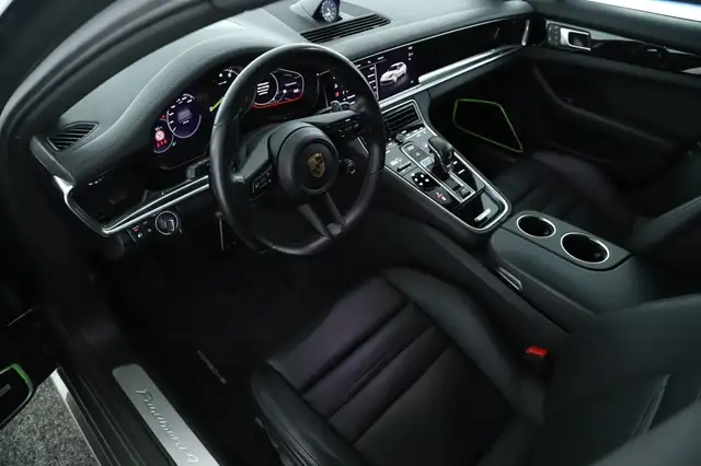 Porsche Panamera 4 E-Hybrid Sport Turismo SPORTDESIGN Ansicht 8