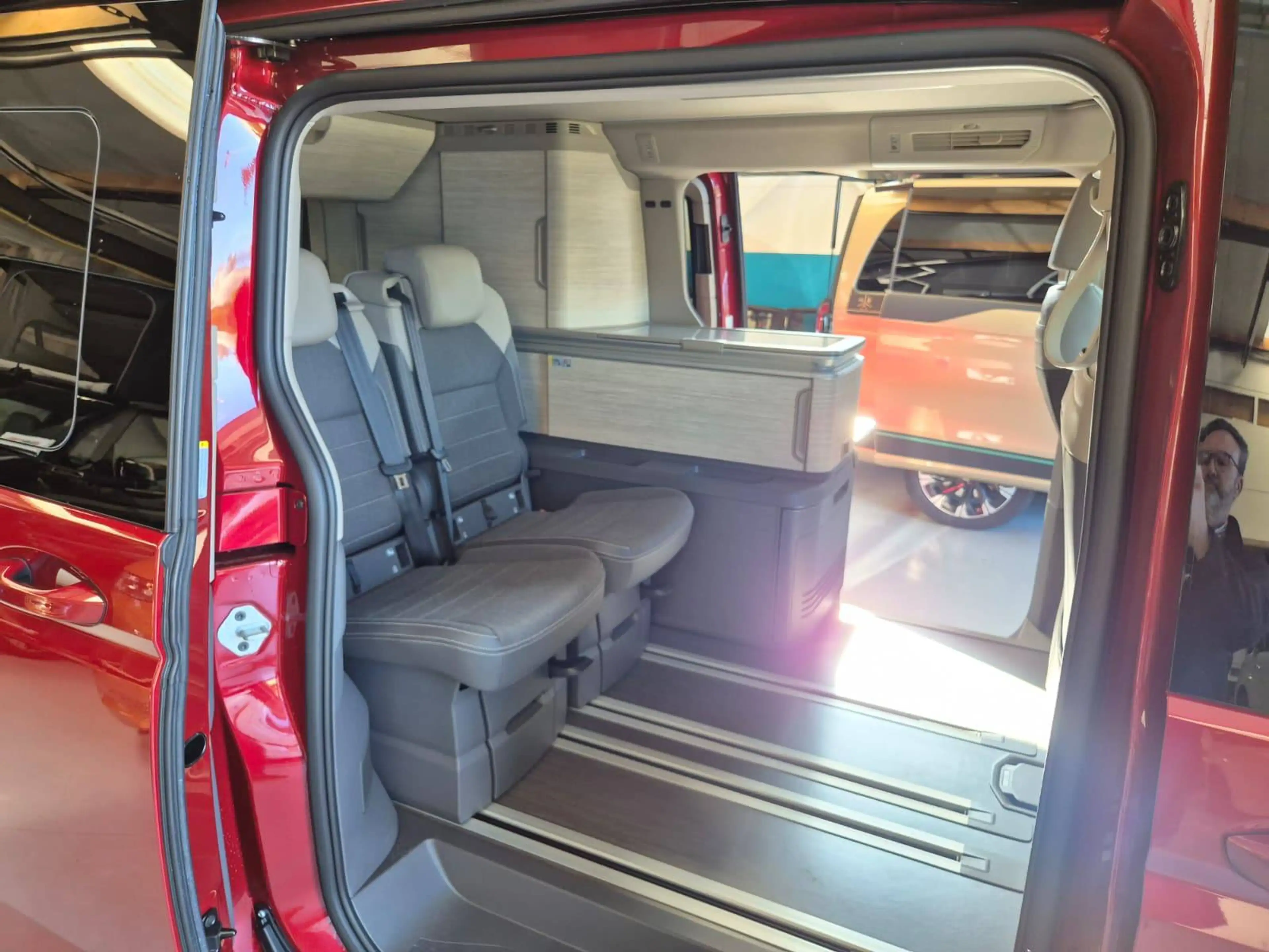 Volkswagen T7 California OCEAN 2.0 TSI DSG BENZINE — photo 4